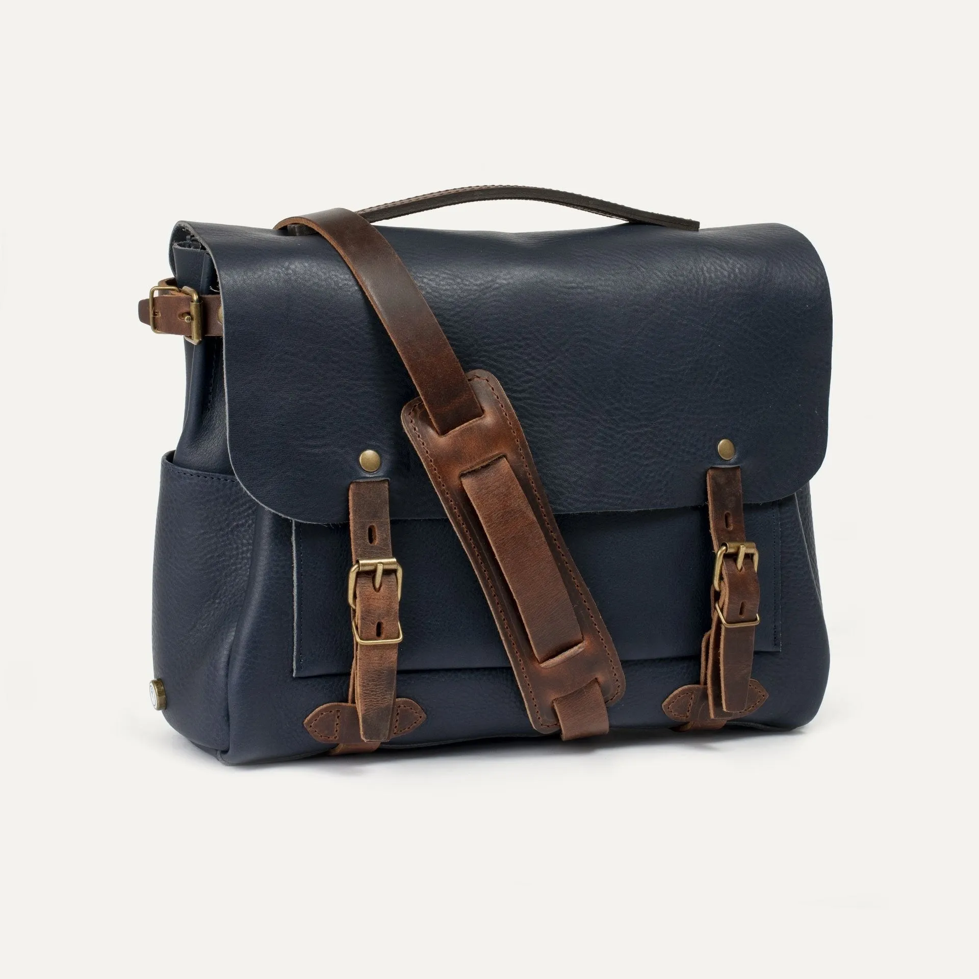 【Bleu de Chauffe】Postman Bag Eclair M Navy Blue 伊克萊海藍色皮革郵差包 sold by Blue Beach Denim product image thumbnail 4