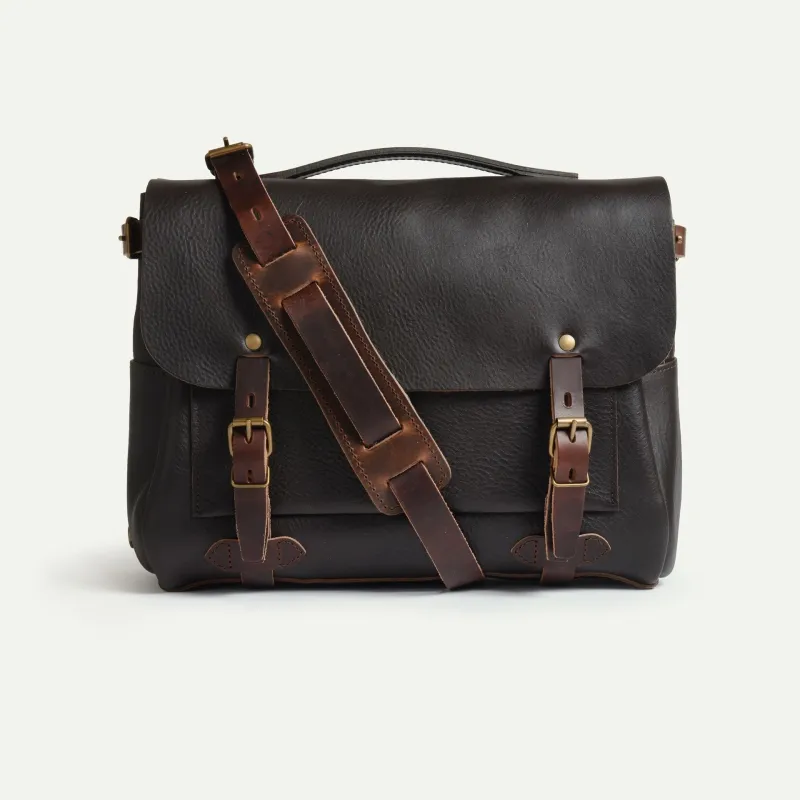 【Bleu de Chauffe】Postman Bag Eclair M Dark Brown 伊克萊深咖啡皮革郵差包 sold by Blue Beach Denim