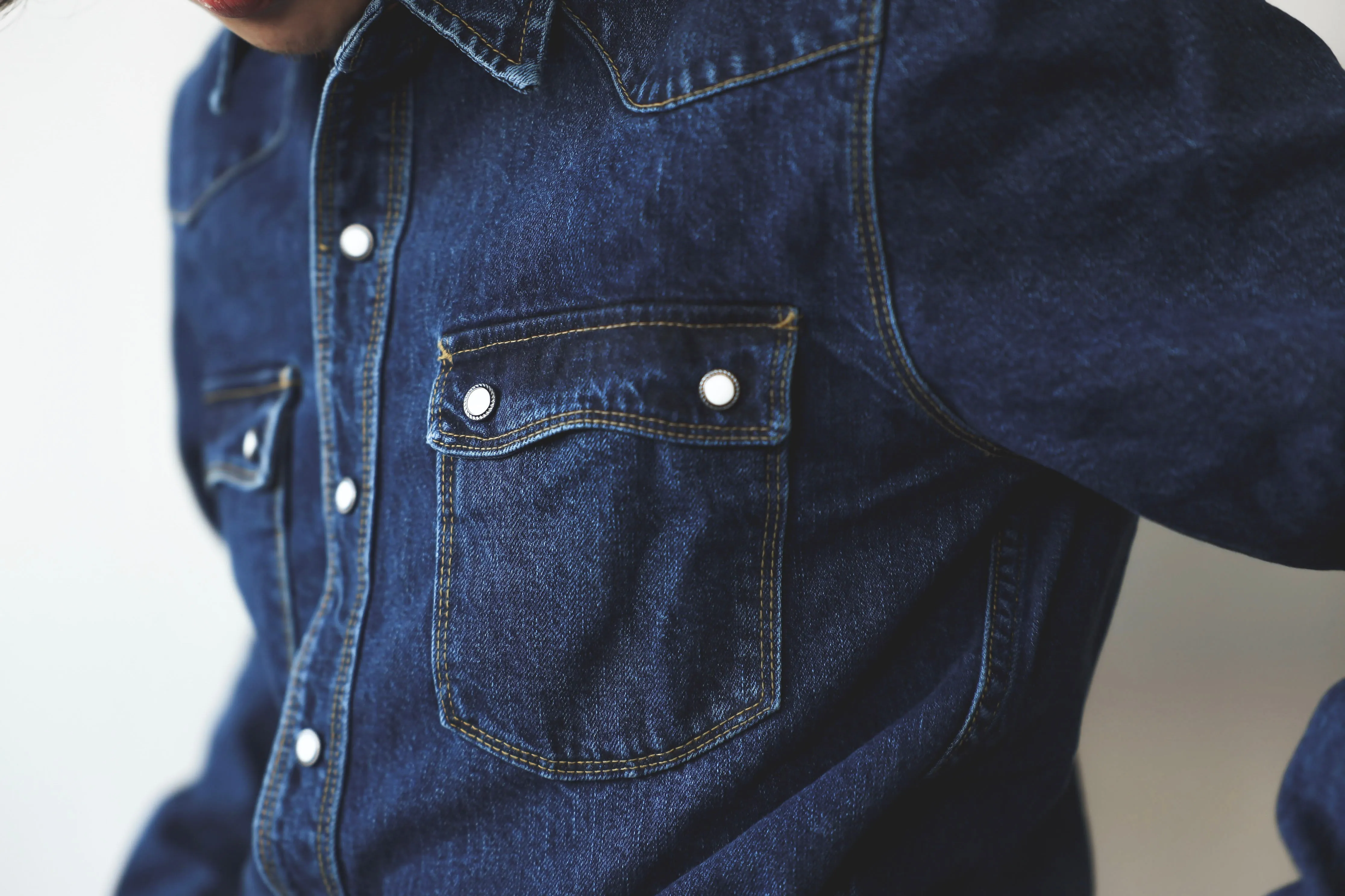 【Freenote】Modern Western 11 Ounce Washed Denim 日本布邊復古水洗西部襯衫 sold by Blue Beach Denim product image thumbnail 4