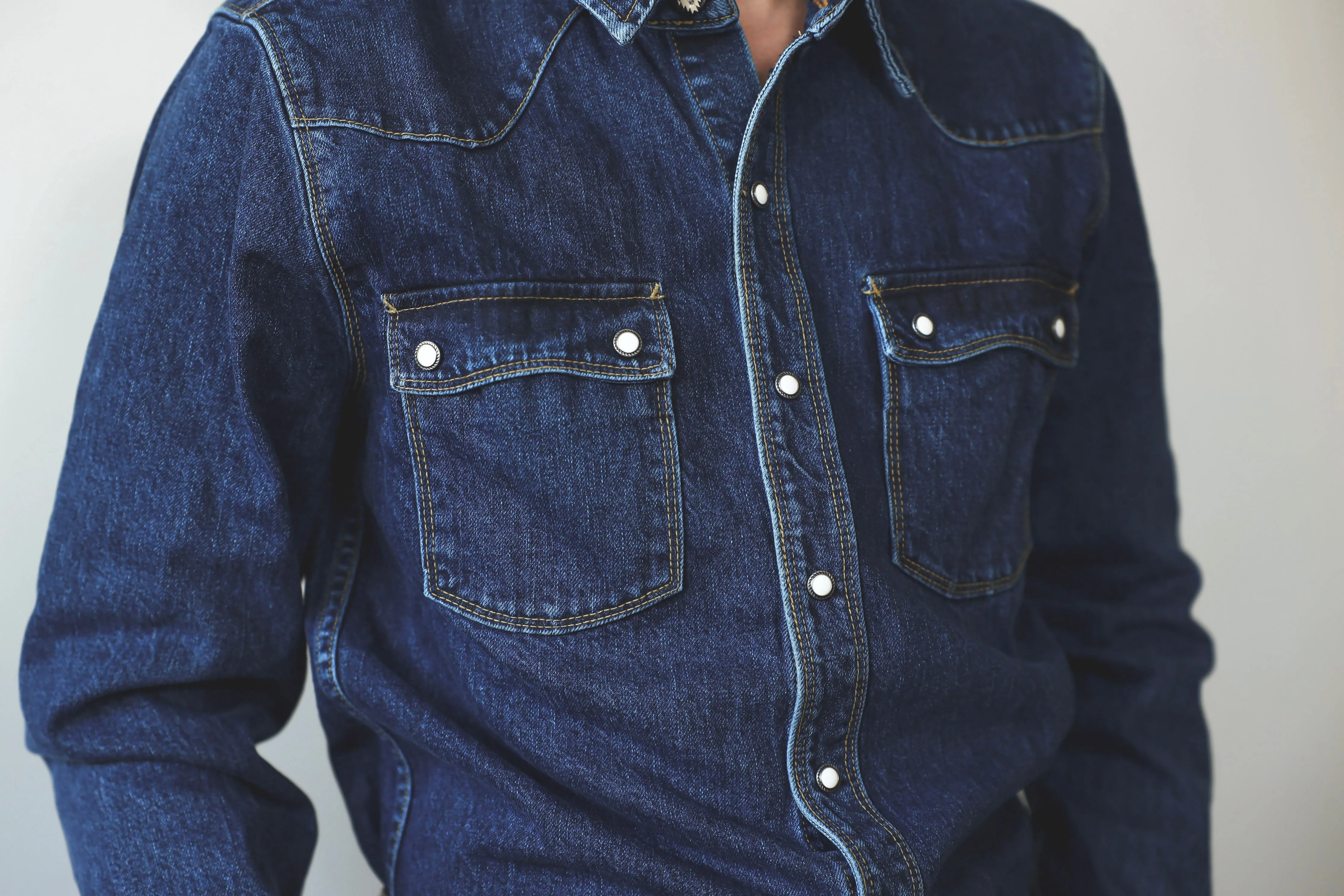 【Freenote】Modern Western 11 Ounce Washed Denim 日本布邊復古水洗西部襯衫 sold by Blue Beach Denim product image thumbnail 3