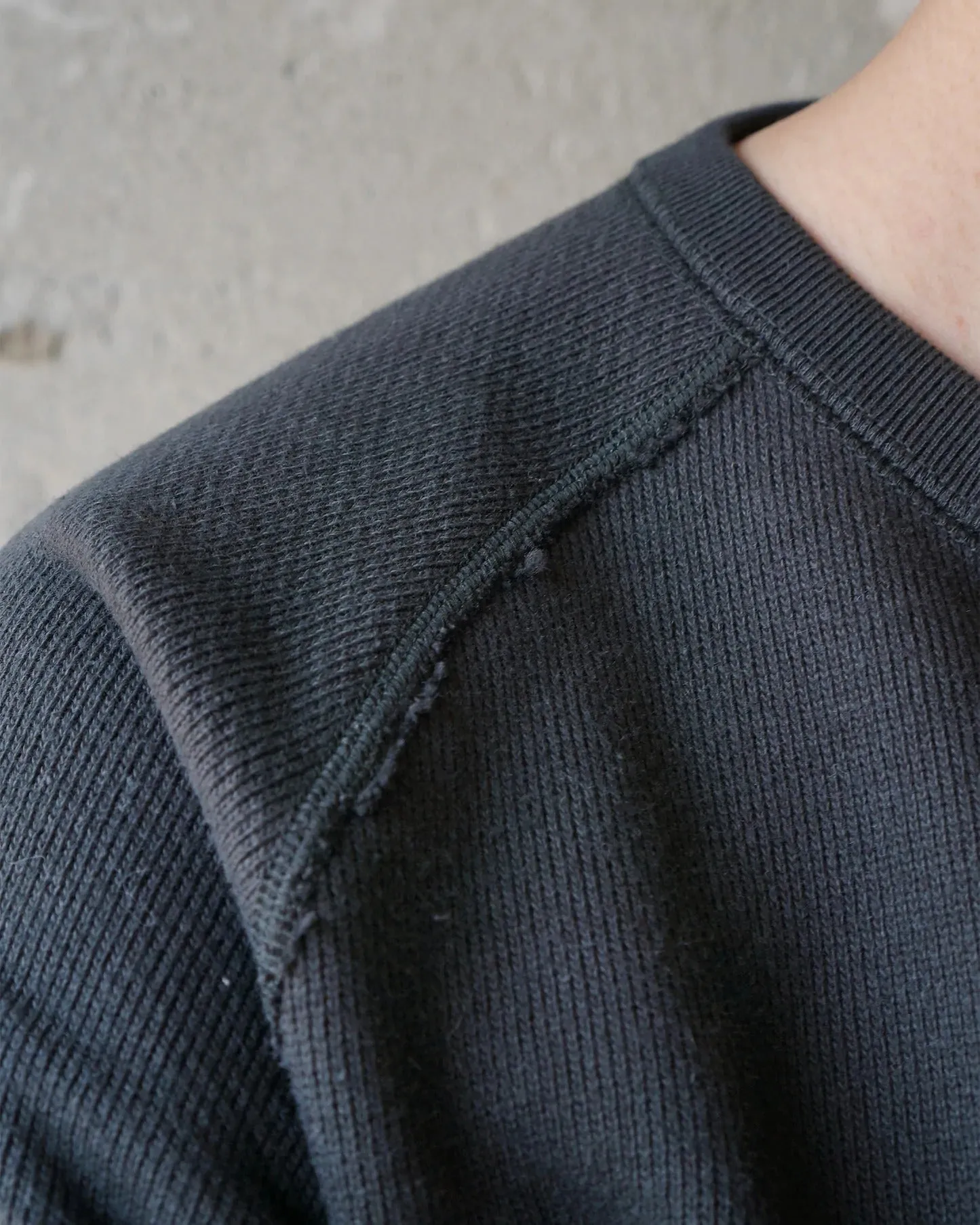 【Wonder Looper】Pullover Crewneck - Double Heavyweight French Terry - Sumi Black 墨水染 雙層超重磅法式毛圈布圓領衛衣 sold by Blue Beach Denim product image thumbnail 5