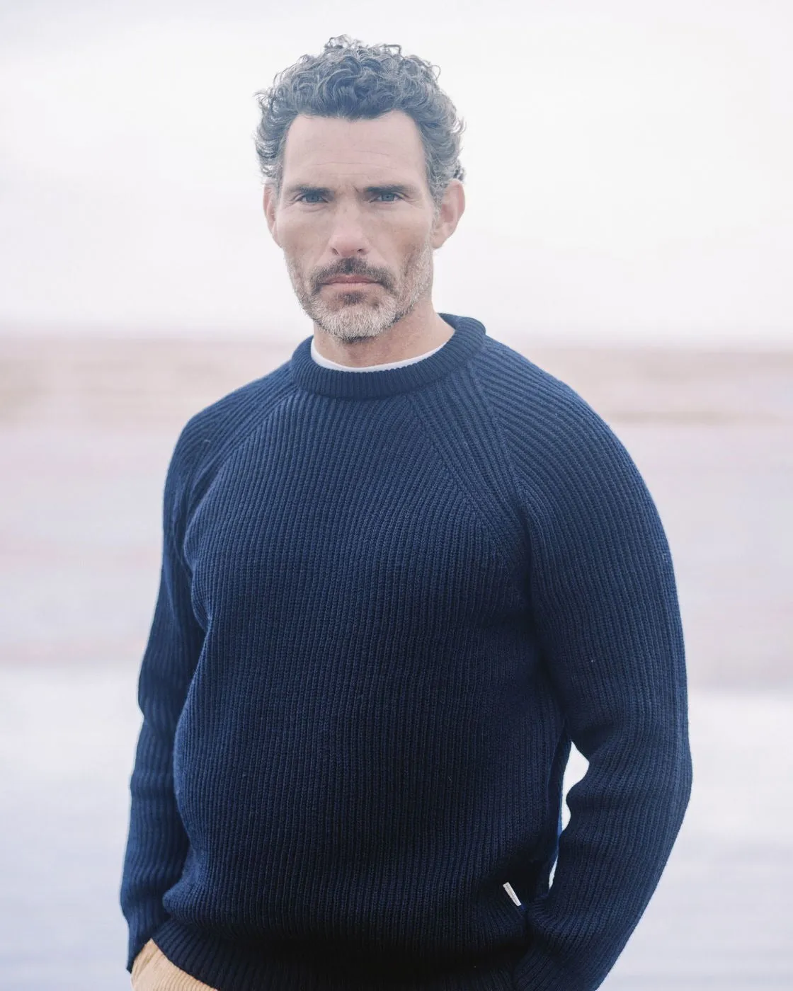 【Peregrine】Merino Wool Ford Crew Neck Sweater Navy 海藍色美麗諾圓領粗針毛衣 sold by Blue Beach Denim product image thumbnail 3