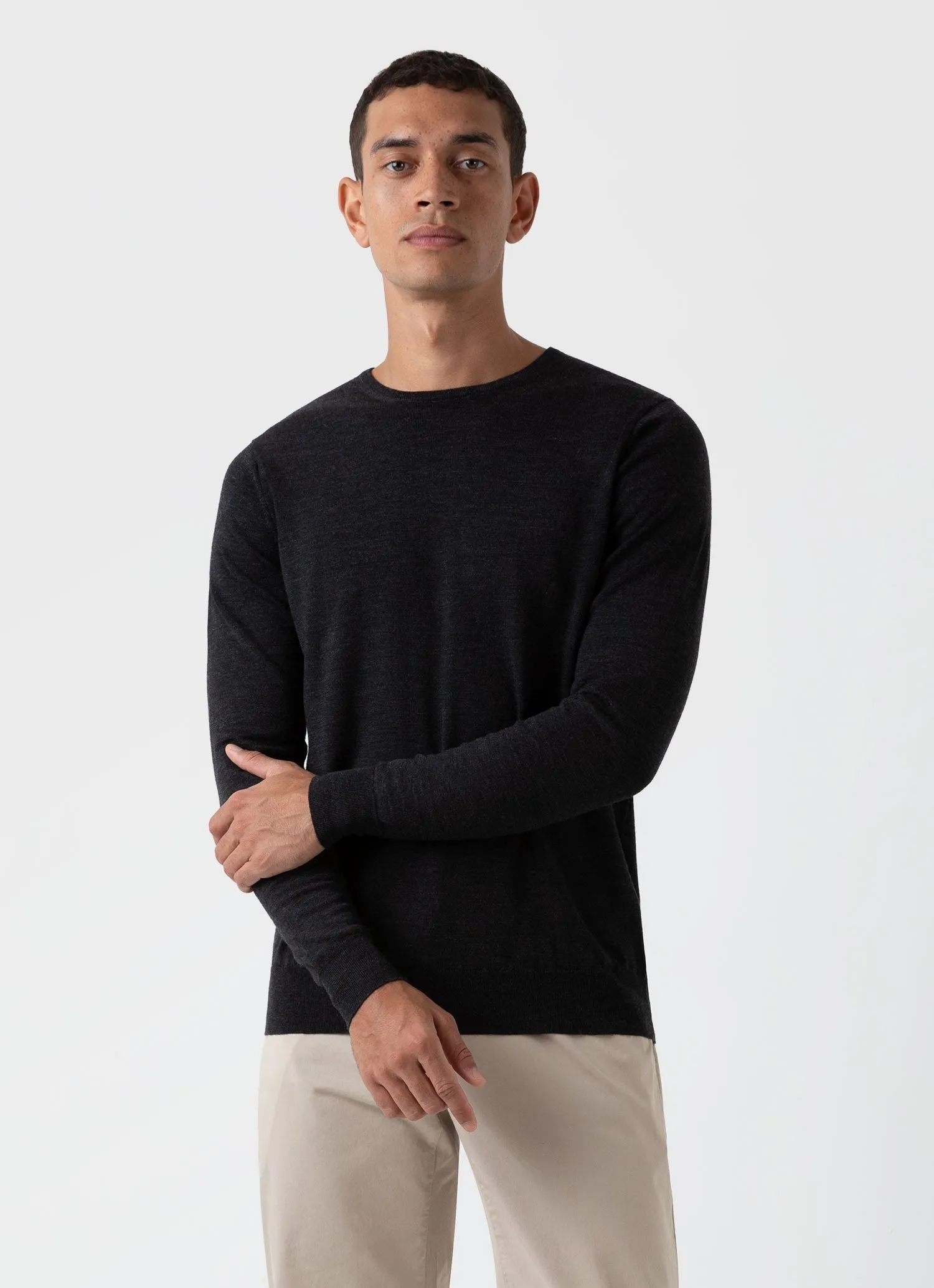 【Sunspel】Extra Fine Merino Crew Neck Jumper Charcoal Melange 炭灰色極細美麗諾羊毛圓領毛衣 sold by Blue Beach Denim product image thumbnail 2