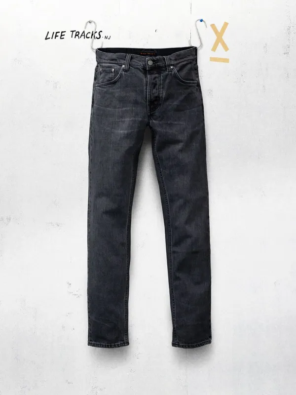 【Nudie Jeans】Solid Ollie Pale Tracks 真人復刻黑灰水洗修身中小直筒牛仔褲 made by Nudie Jeans