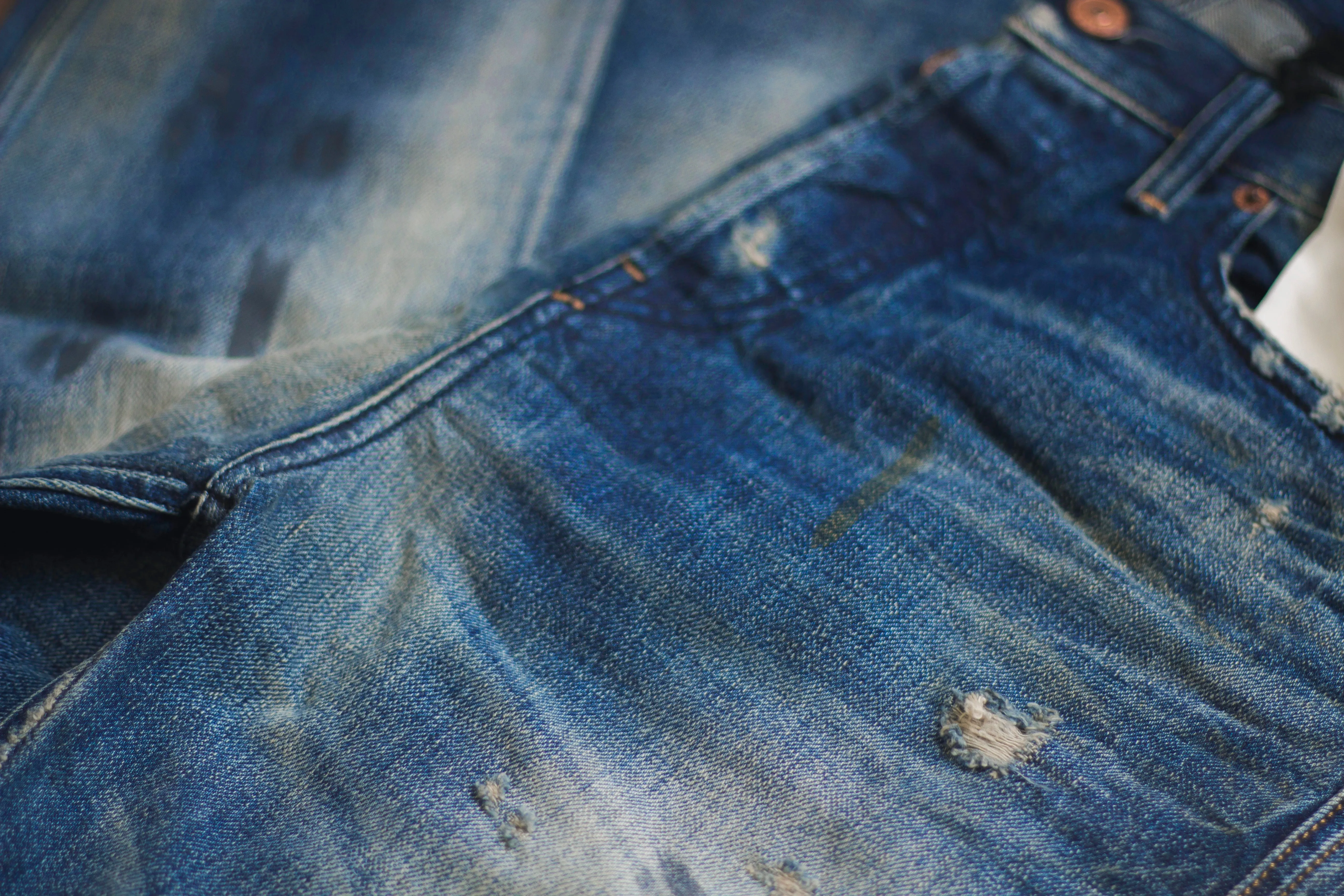 【DIESEL】D-VIDER - 0098S / 牛王 黃舊補丁 刀割 髒污 立體抓皺 合身錐形 sold by Blue Beach Denim product image thumbnail 4