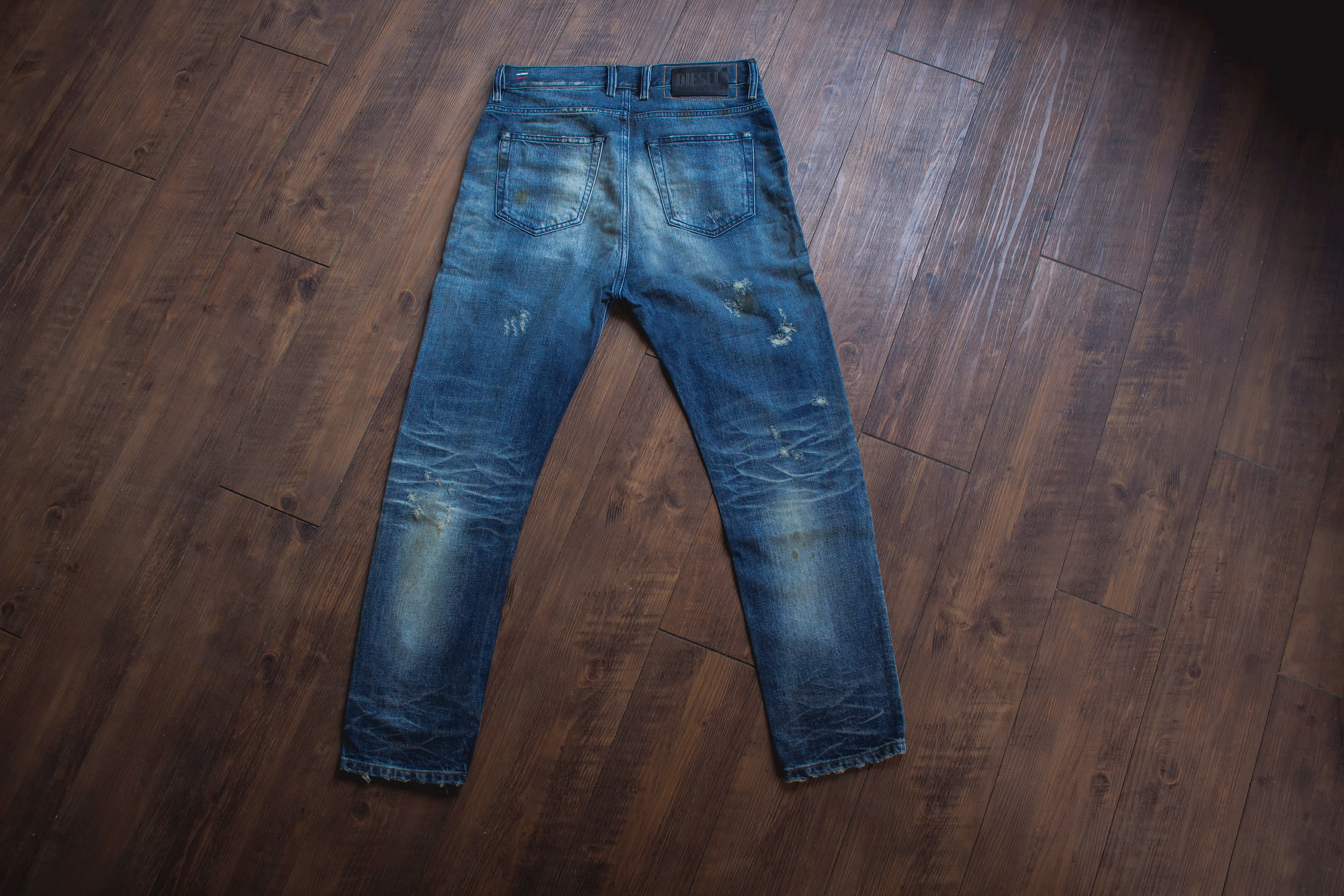 【DIESEL】D-VIDER - 0098S / 牛王 黃舊補丁 刀割 髒污 立體抓皺 合身錐形 sold by Blue Beach Denim product image thumbnail 2