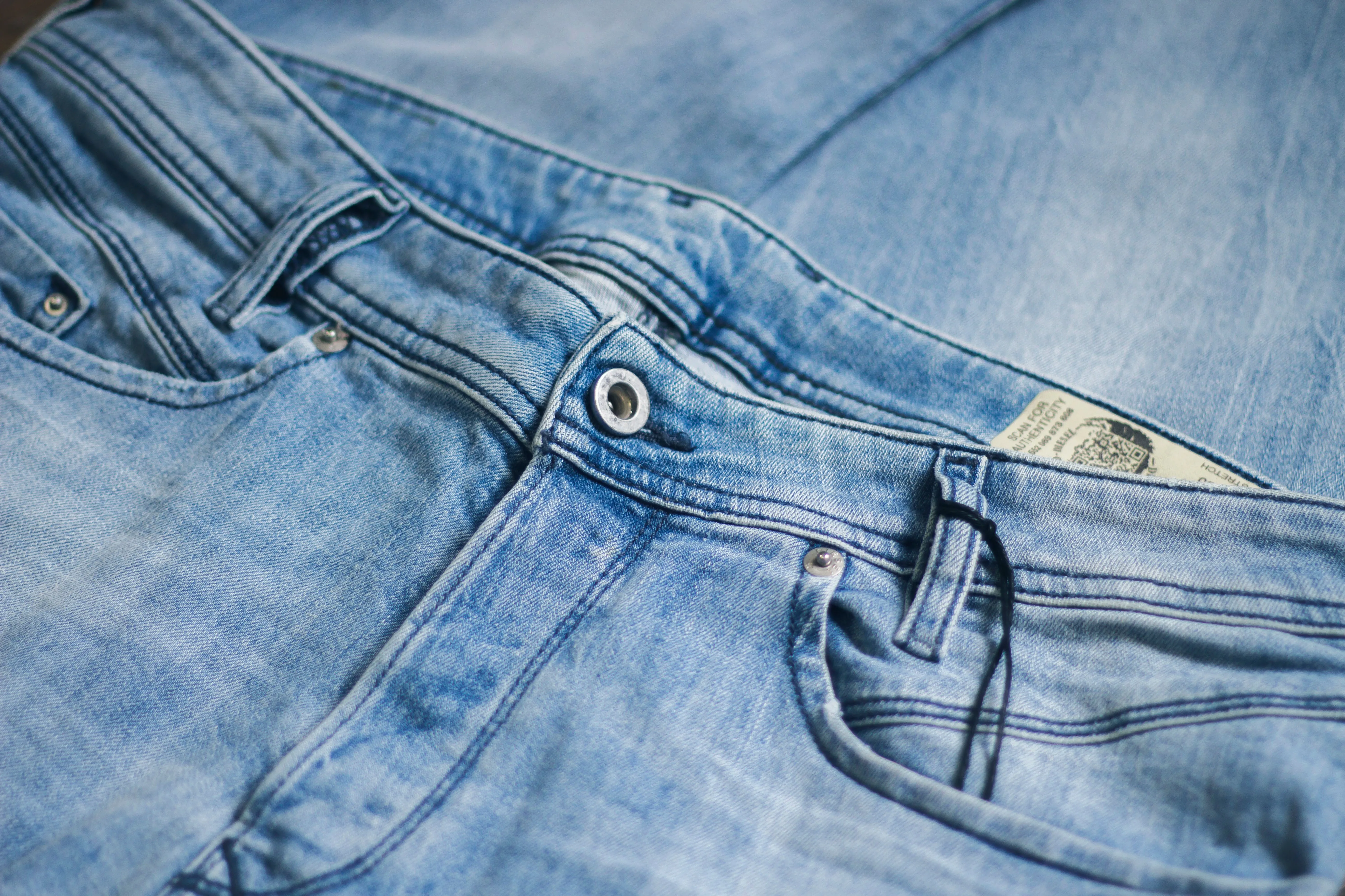 【DIESEL】IAKOP R8AL1 / 極淺藍 彈性 小直筒 sold by Blue Beach Denim product image thumbnail 3