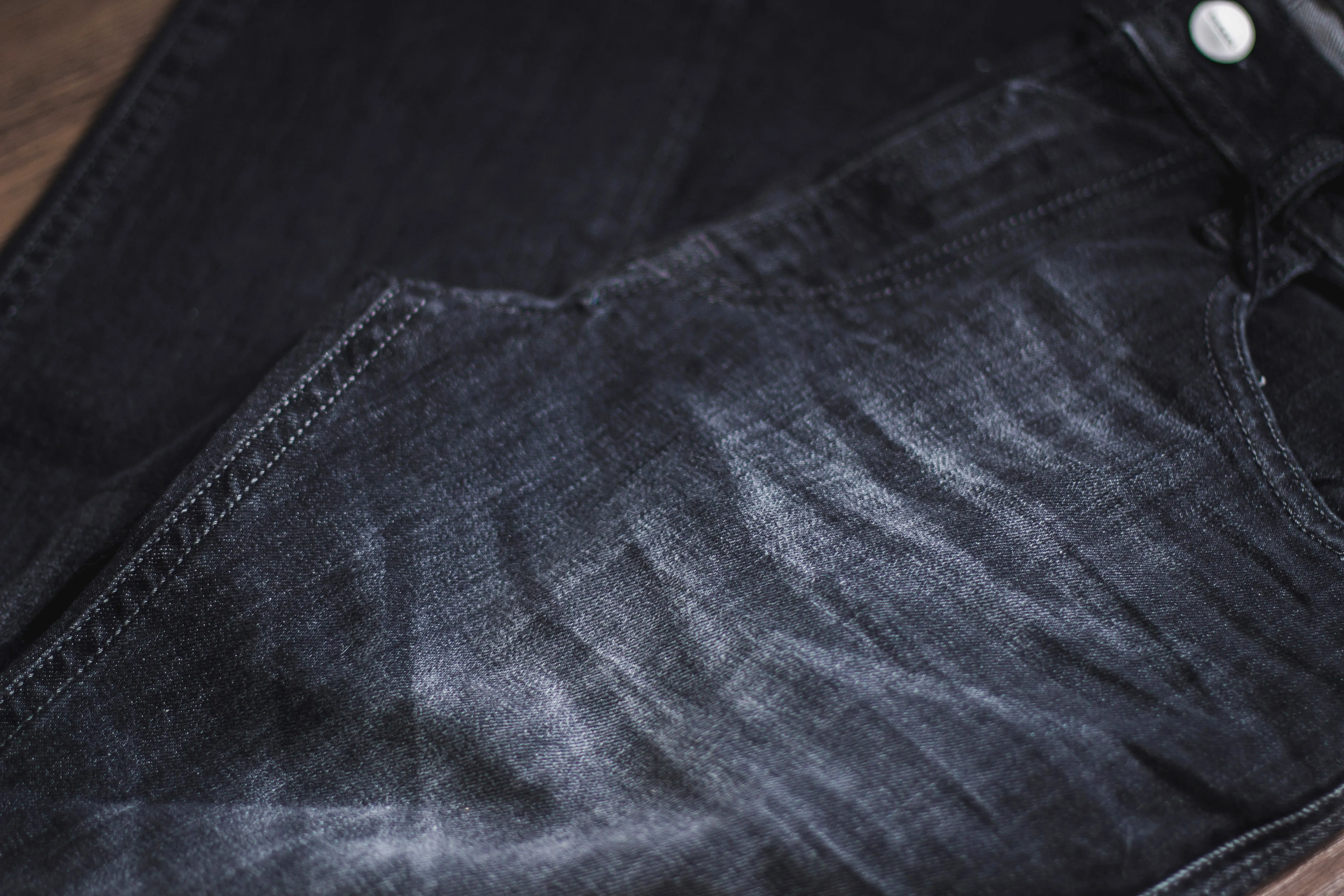 【DIESEL】THOMMER 087AM / 經典灰黑刷色 中腰 小直筒 sold by Blue Beach Denim product image thumbnail 4