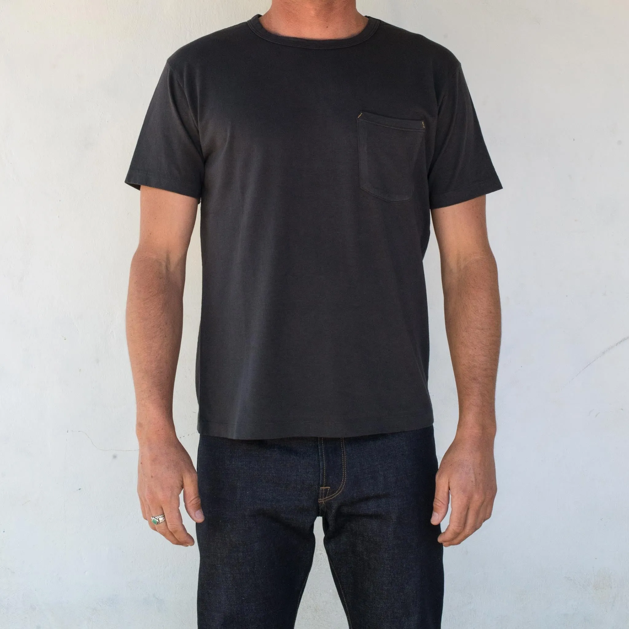 【Freenote】9 Ounce Pocket T-shirt Midnight/午夜灰成衣染口袋素T sold by Blue Beach Denim product image thumbnail 4