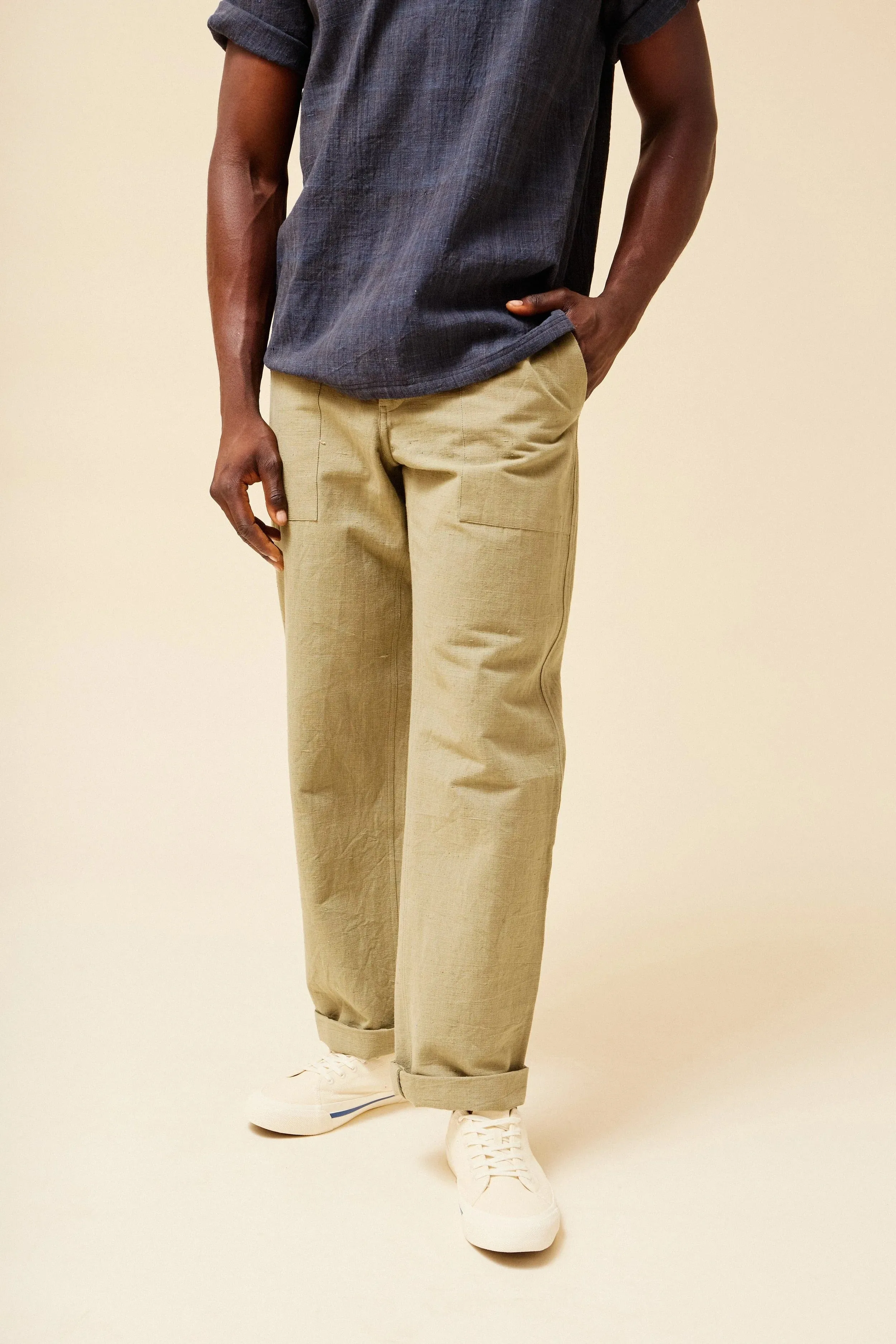 【INDI+ASH】OBELISK PANT - Powerloom Canvas Sage 天然植物綠染軍裝長褲 sold by Blue Beach Denim product image thumbnail 4