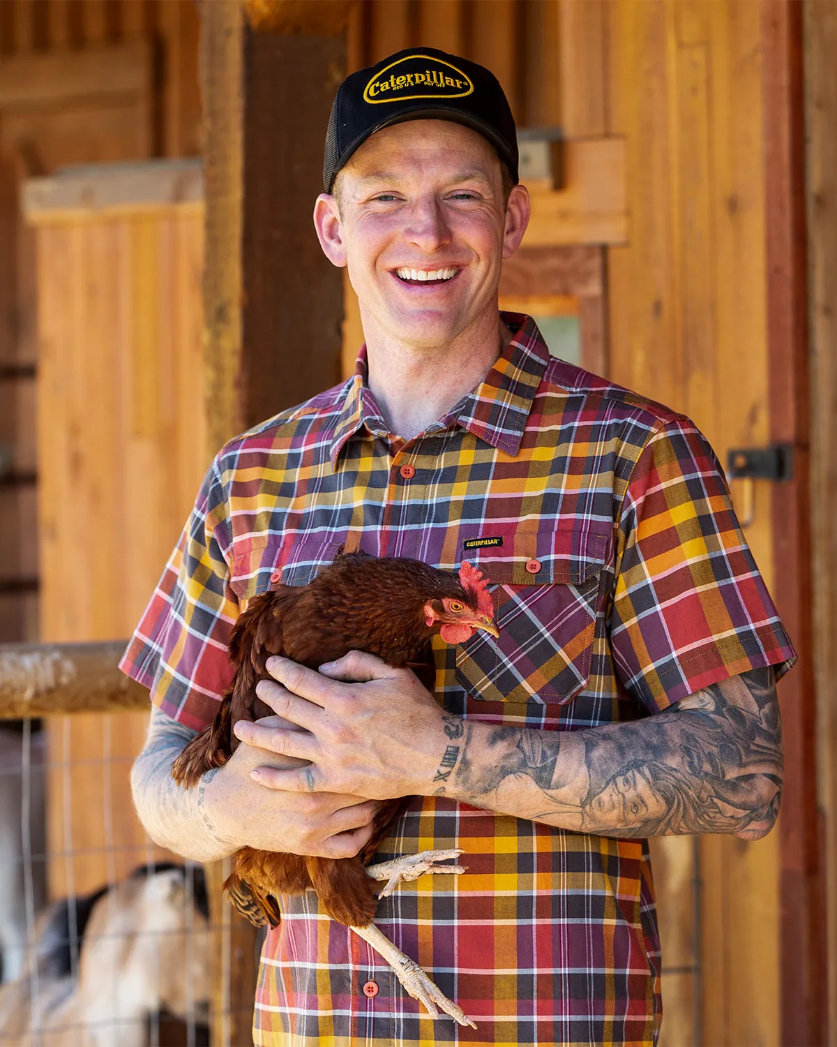 MEN'S PLAID WORK SHIRT sold by CAT Workwear product image thumbnail 3