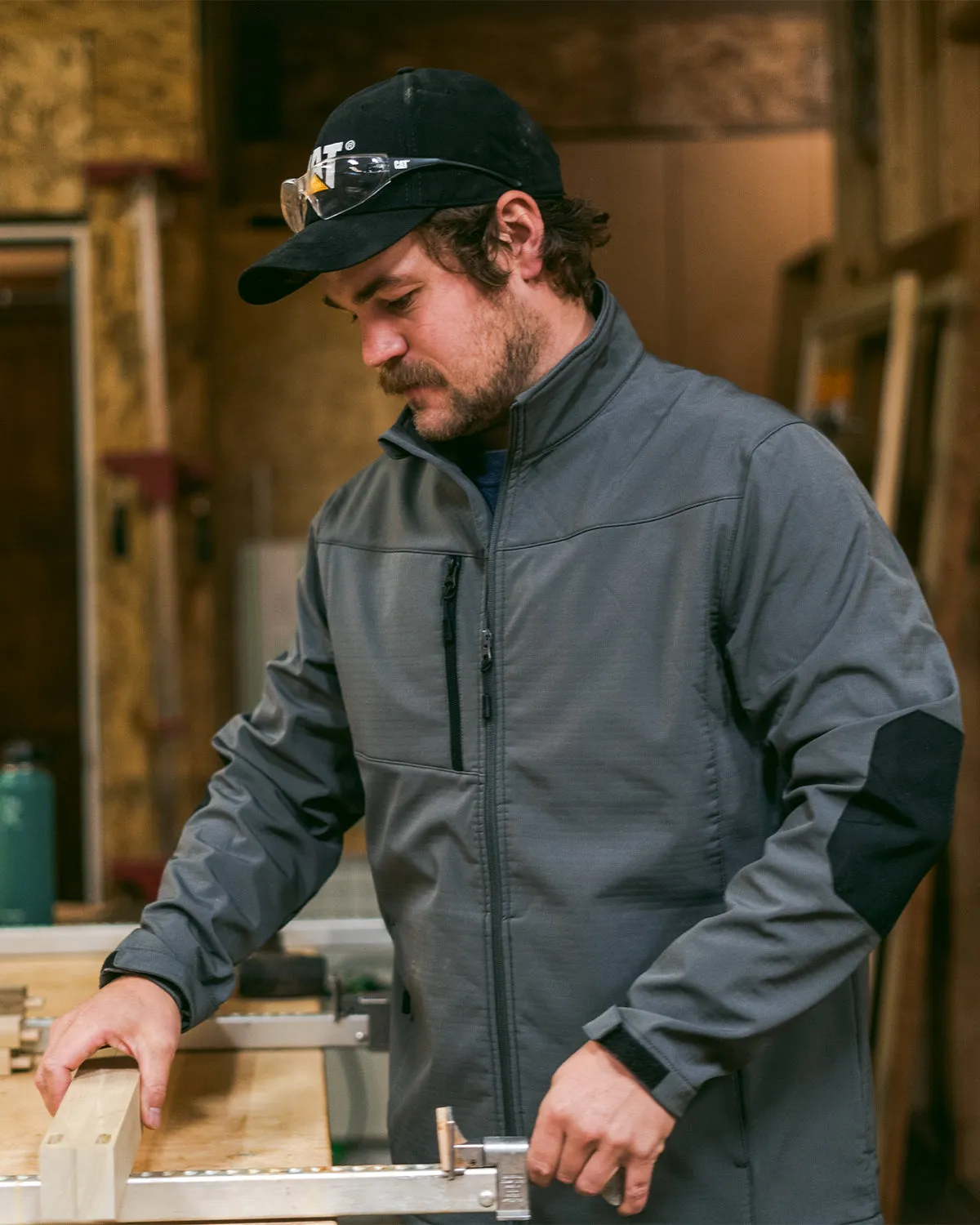 MEN'S GRID FLEECE SOFTSHELL WORK JACKET sold by CAT Workwear product image thumbnail 2