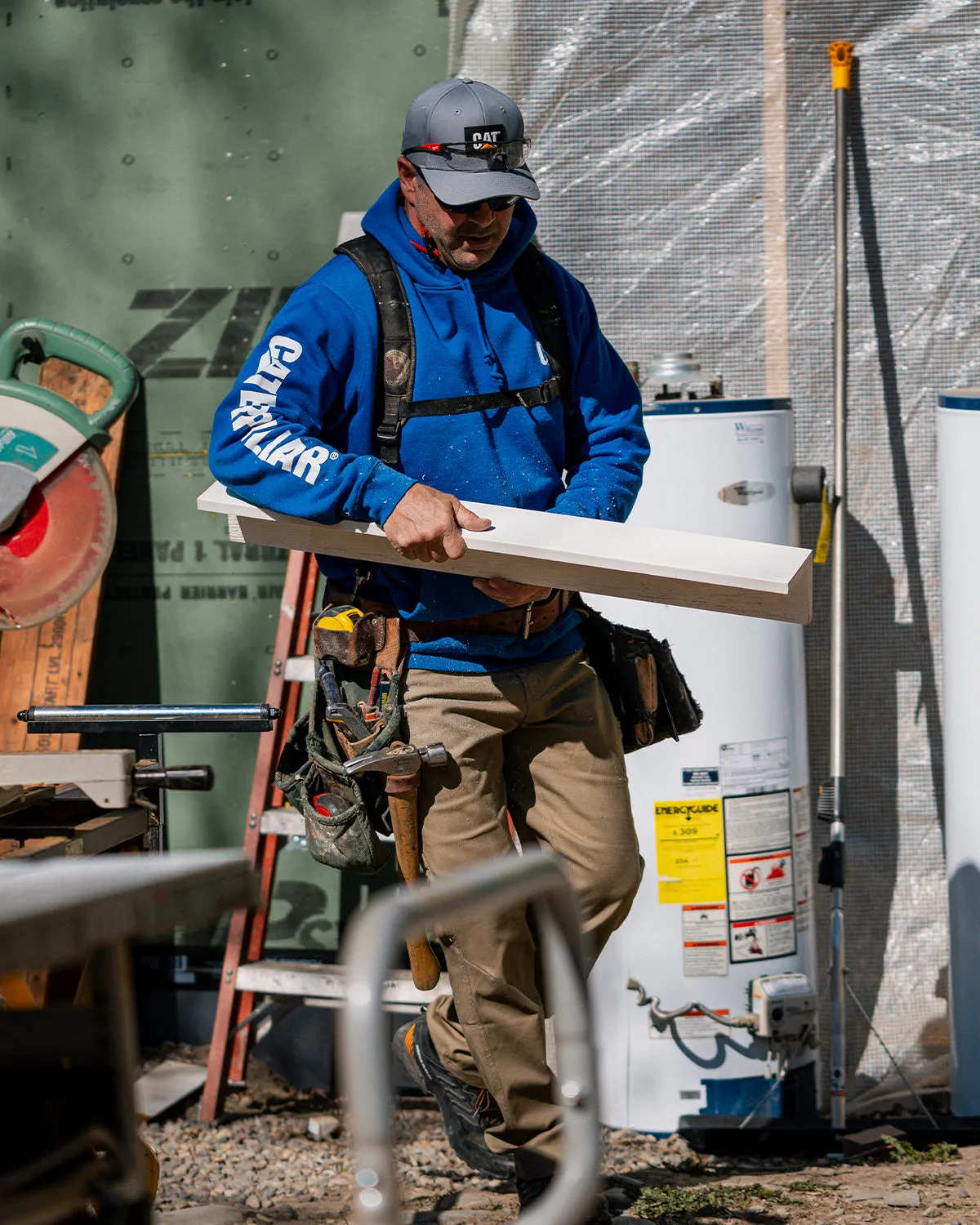 MEN'S TRADEMARK BANNER HOODIE sold by CAT Workwear product image thumbnail 2