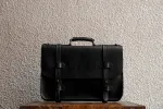 Alpha 15/Black sold by Cravar