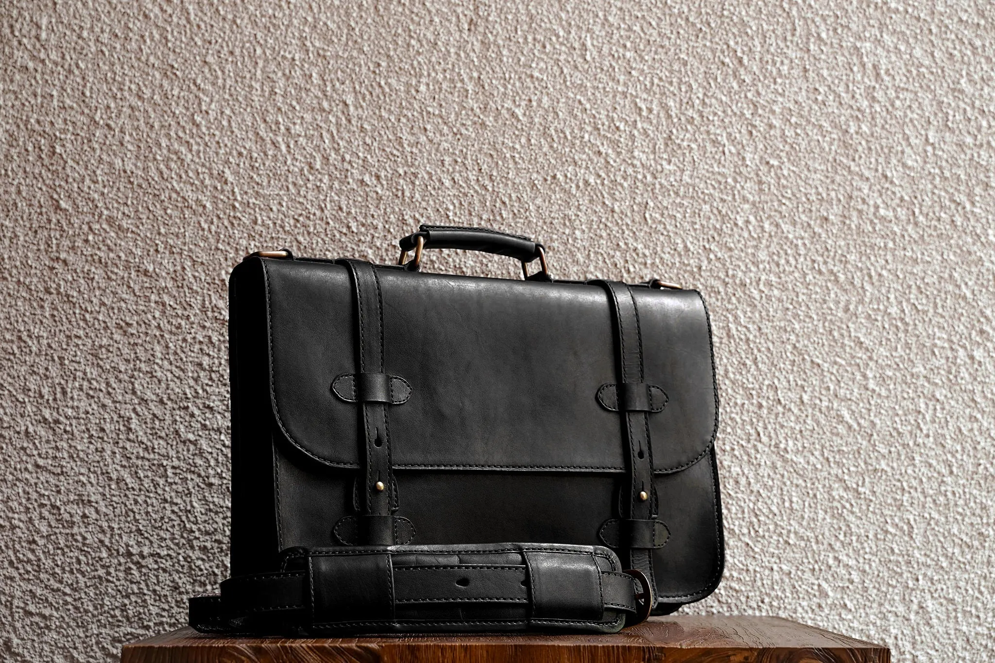 Alpha 15/Black - 3 Weeks Preorder sold by Cravar product image thumbnail 3