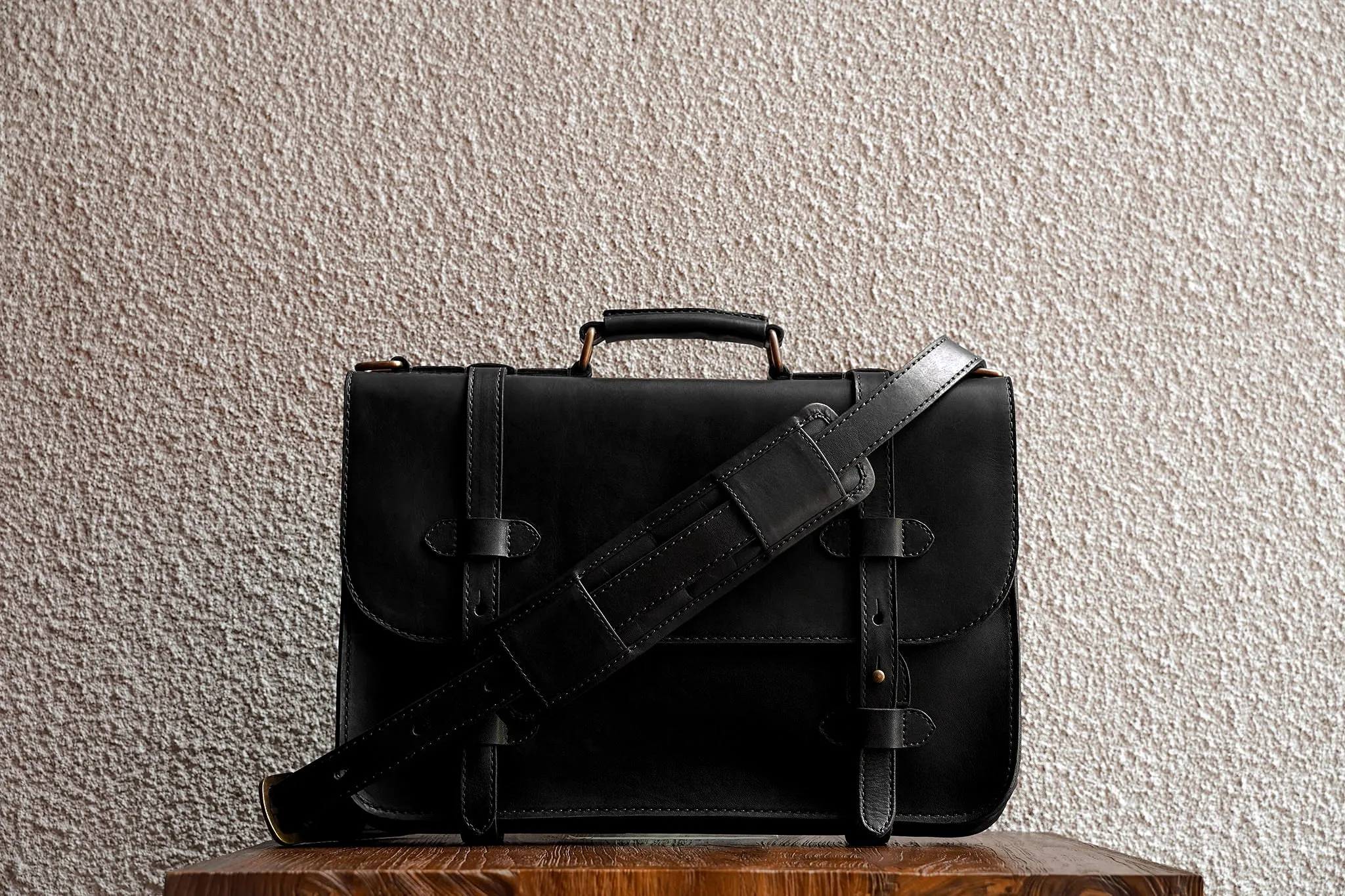 Alpha 15/Black - 3 Weeks Preorder sold by Cravar product image thumbnail 2