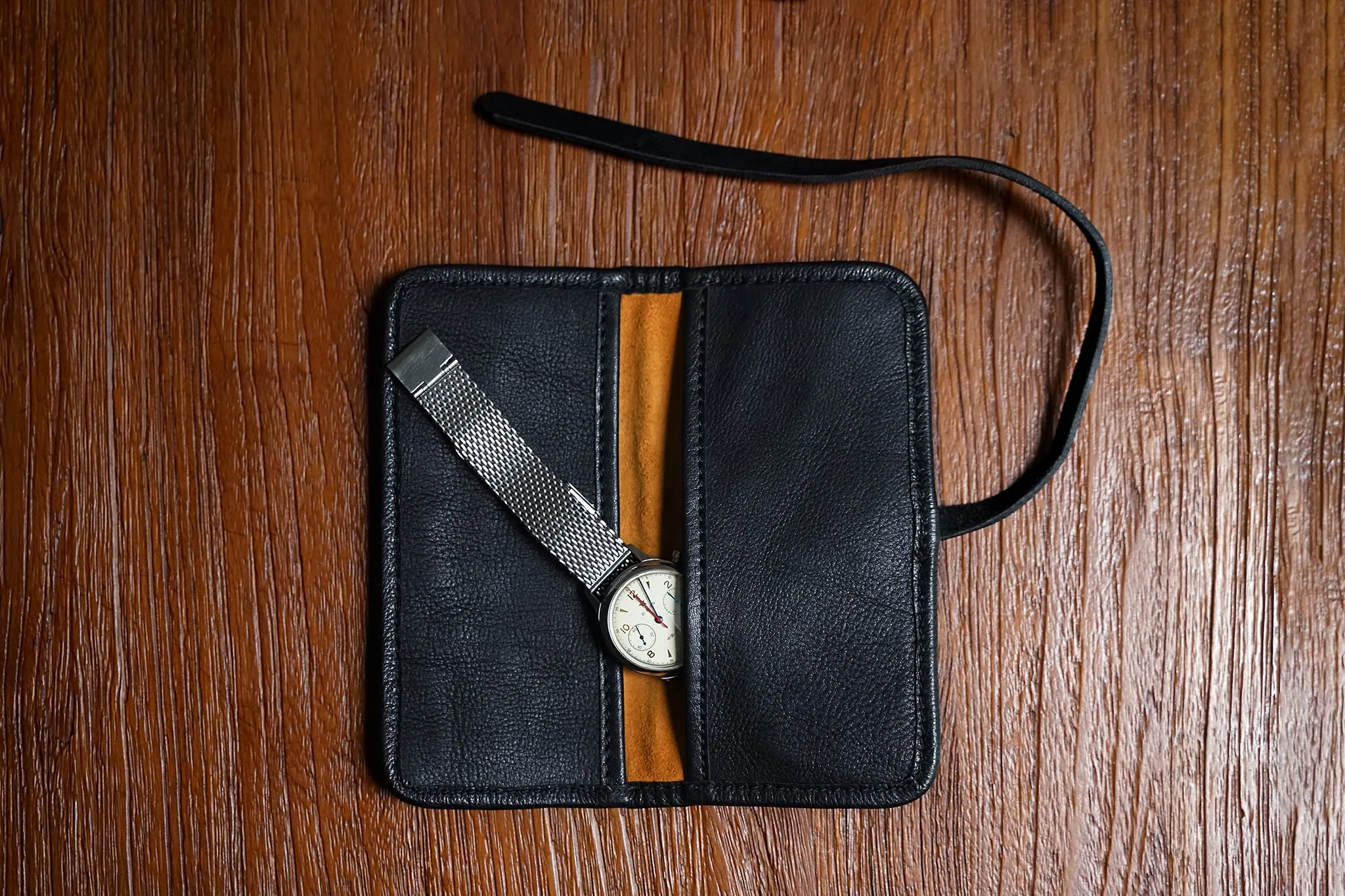 Watch Fold/Black sold by Cravar