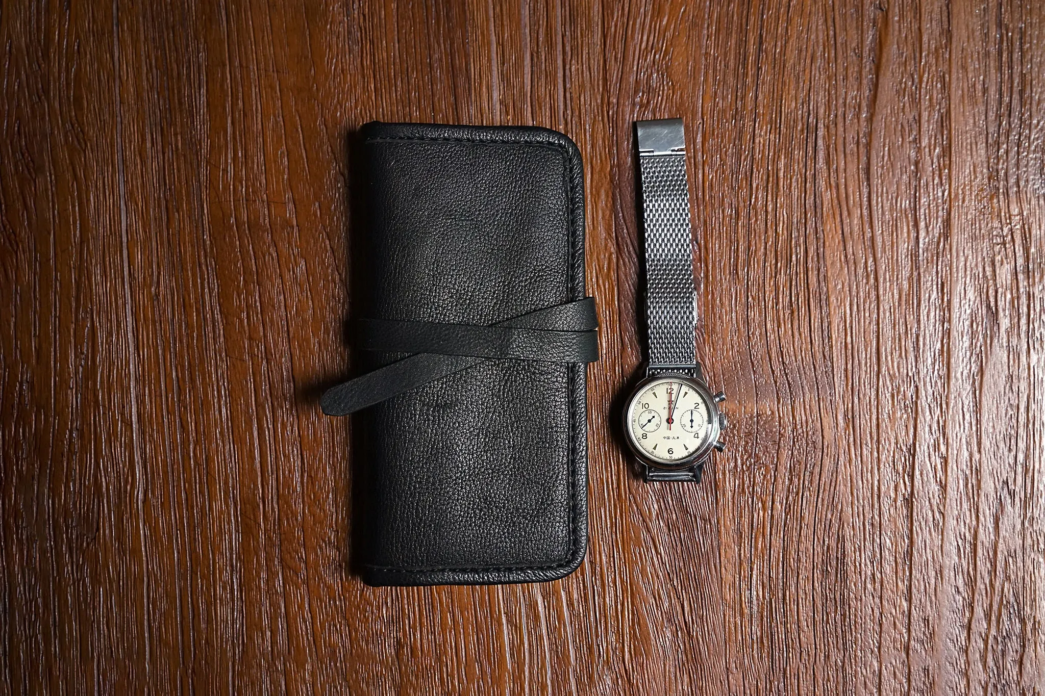 Watch Fold/Black sold by Cravar product image thumbnail 3