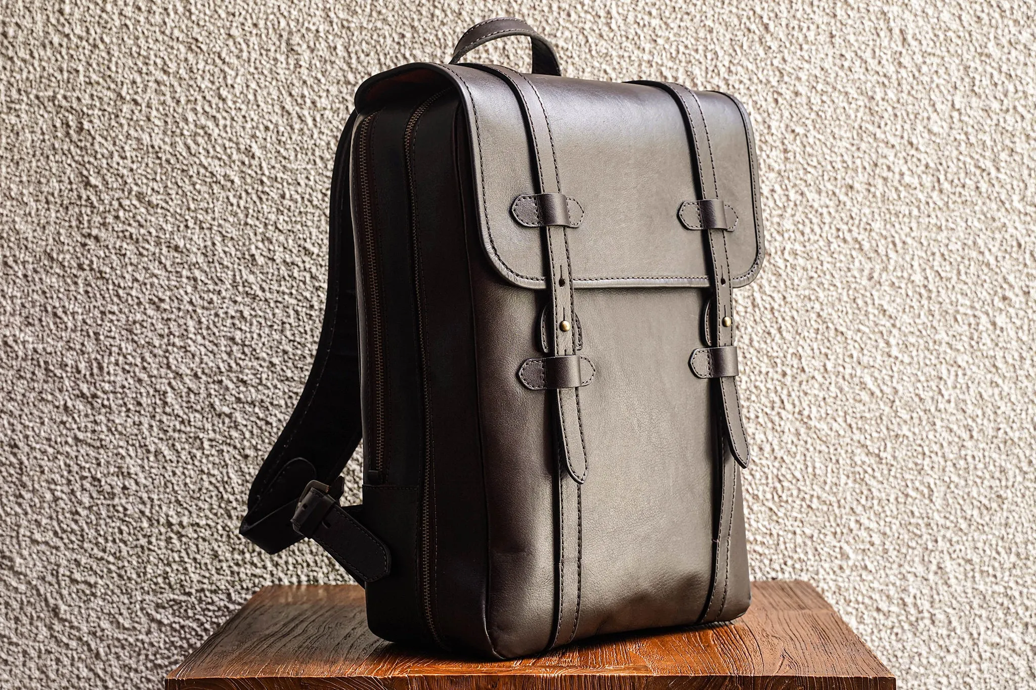 Urbanpack M/Espresso sold by Cravar