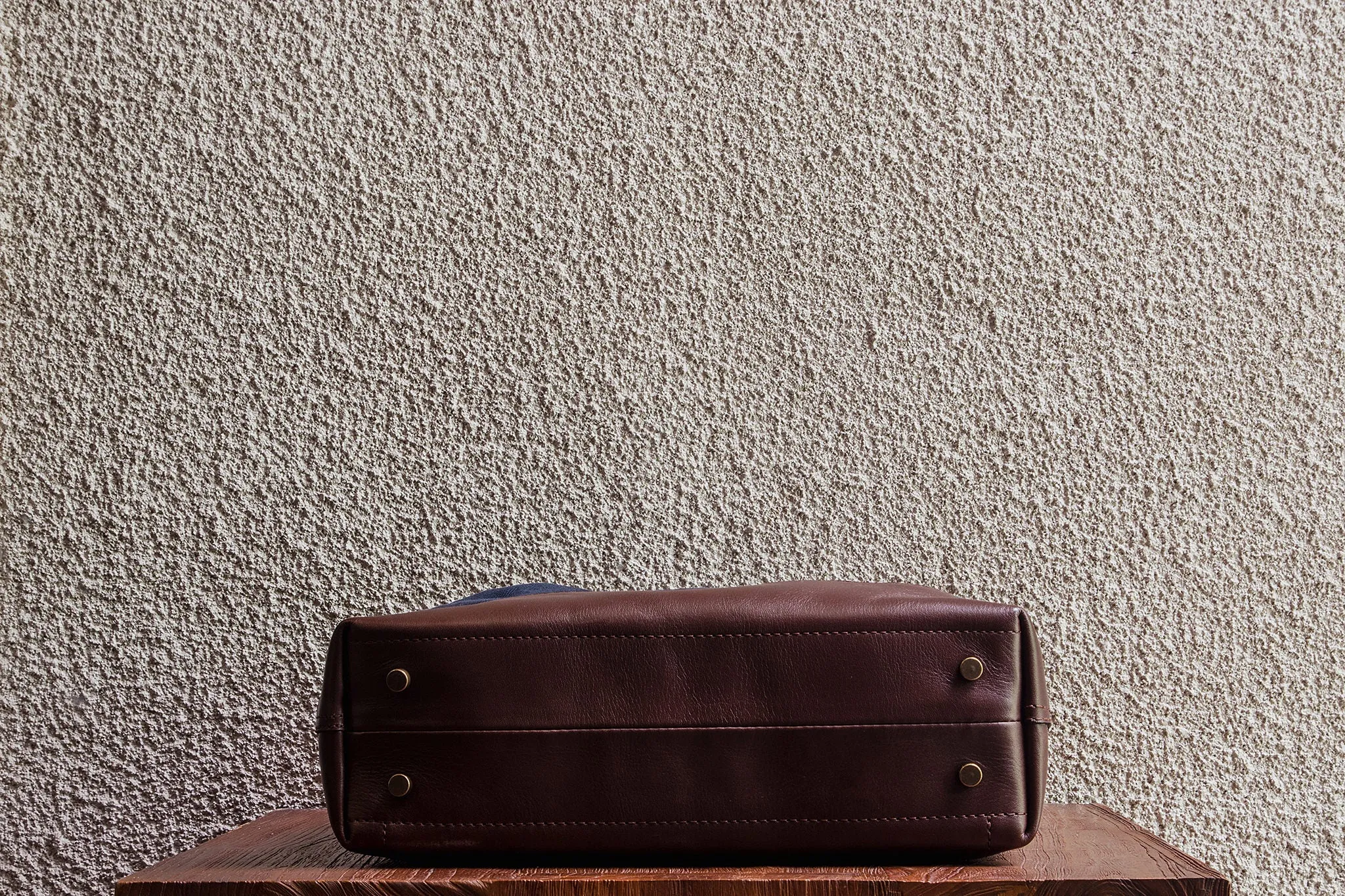 Slim Tote/Navy - Waxed Twill - 3 Weeks Preorder sold by Cravar product image thumbnail 5