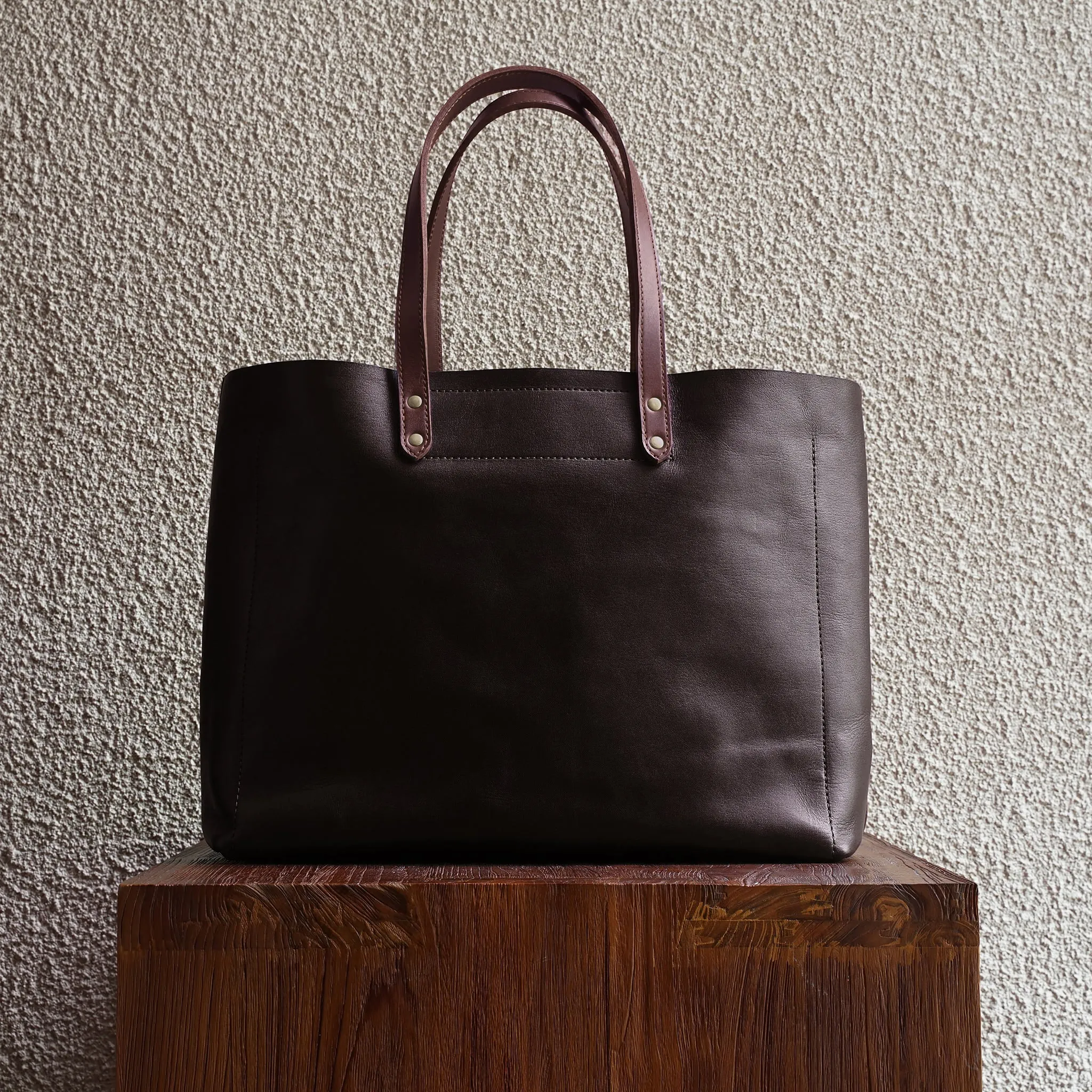 Wide Tote/Espresso - 3 Weeks Preorder sold by Cravar product image thumbnail 4
