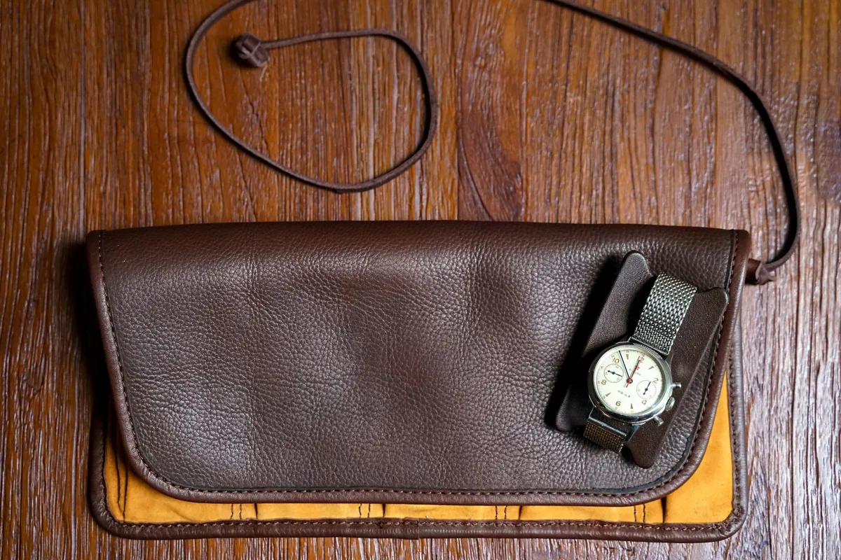 Watch Roll/Fox sold by Cravar