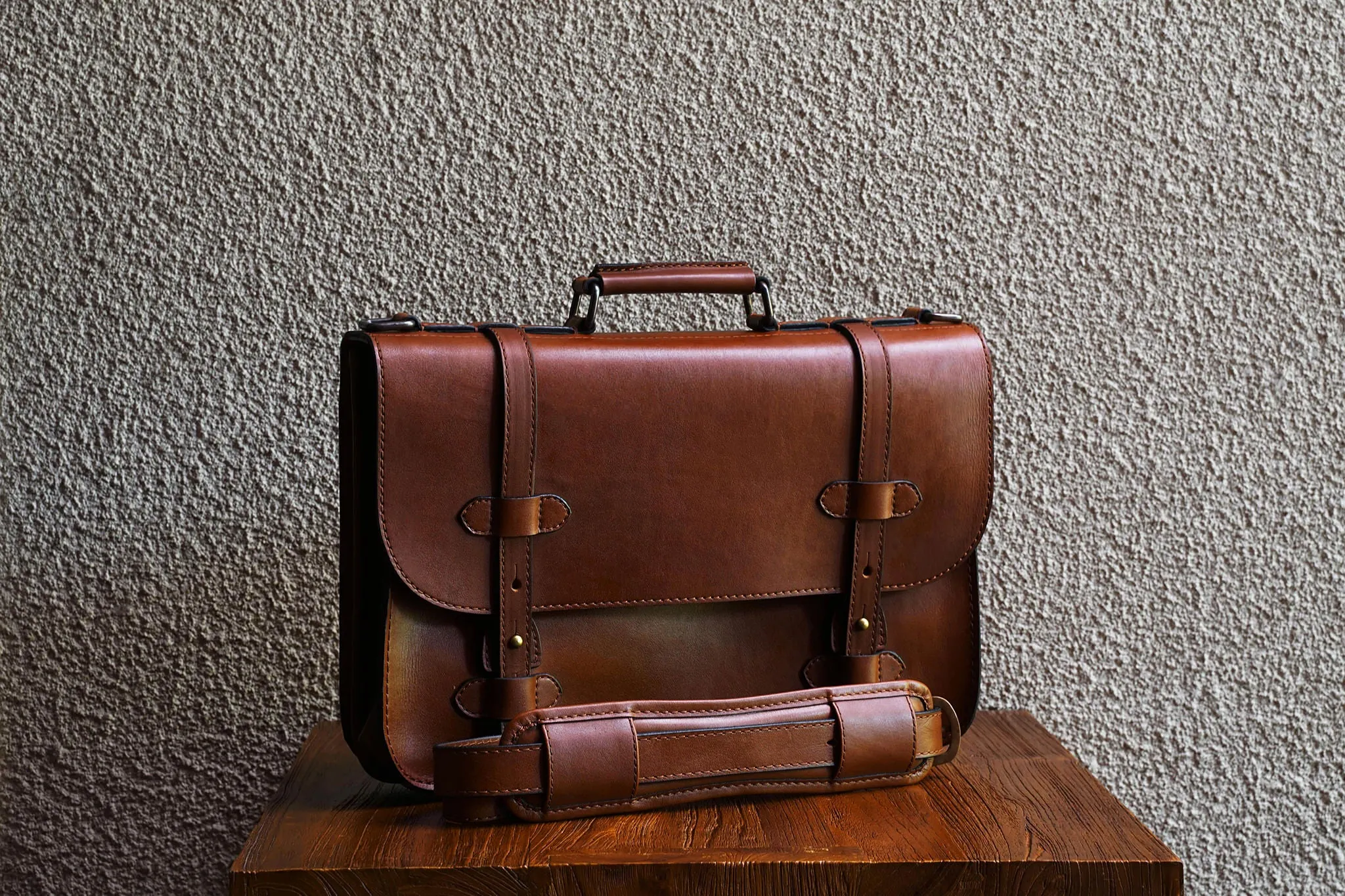 Alpha 15/Vintage Brown sold by Cravar product image thumbnail 3