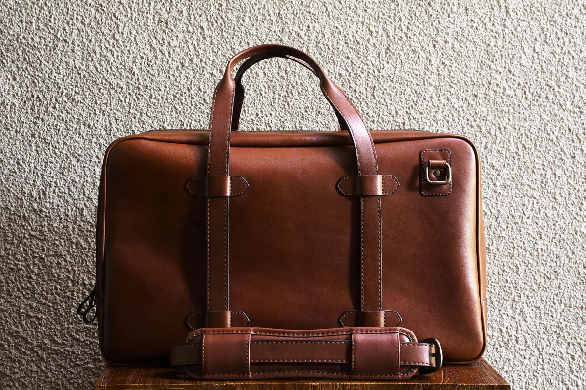 C.O. Travel/Vintage Brown sold by Cravar