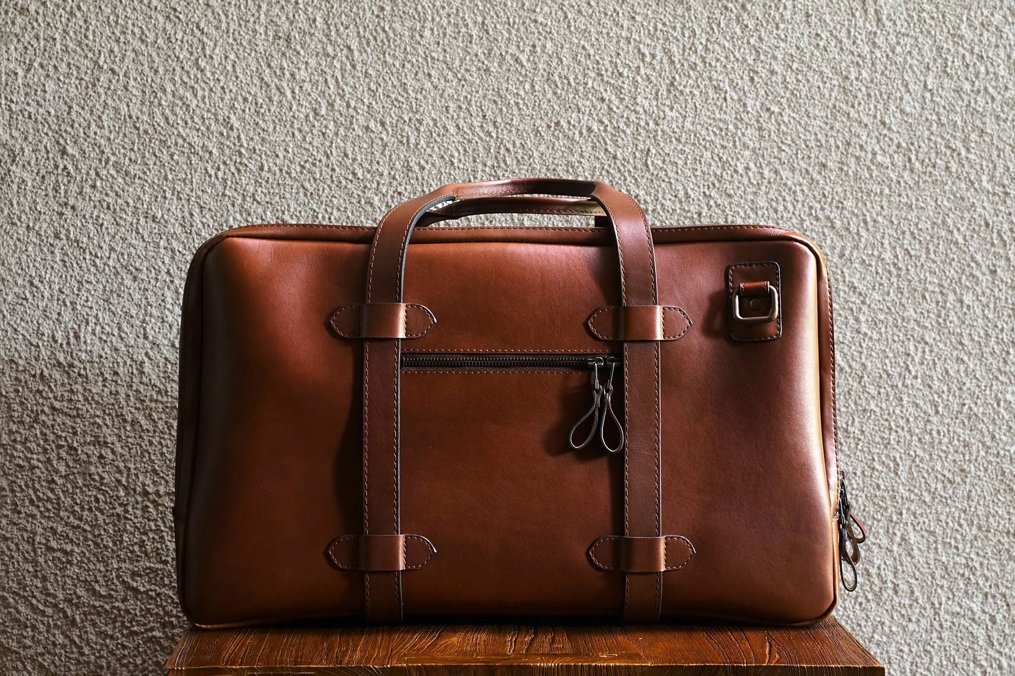 C.O. Travel/Vintage Brown - 2 Weeks Preorder sold by Cravar product image thumbnail 4