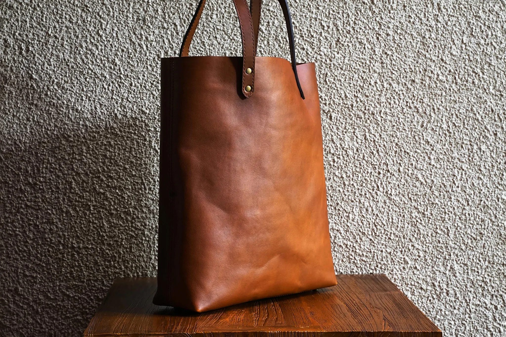 Slim Tote/Vintage Brown - 2 Weeks Preorder sold by Cravar product image thumbnail 3
