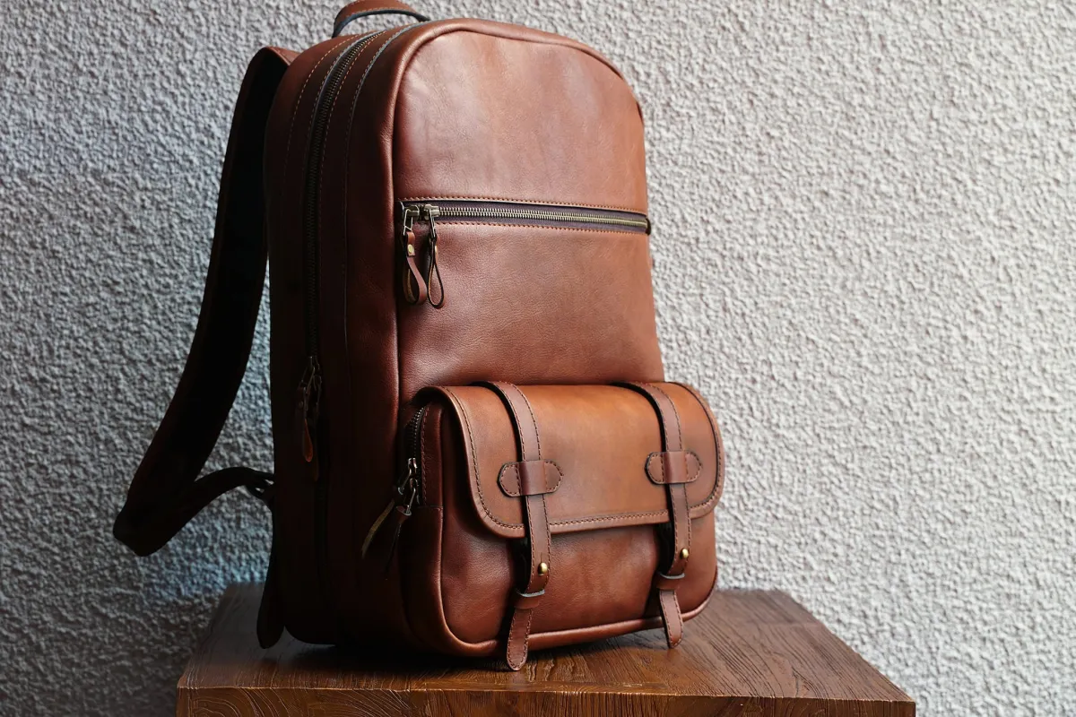 Citypack L/Vintage Brown - 2 Weeks Preorder sold by Cravar