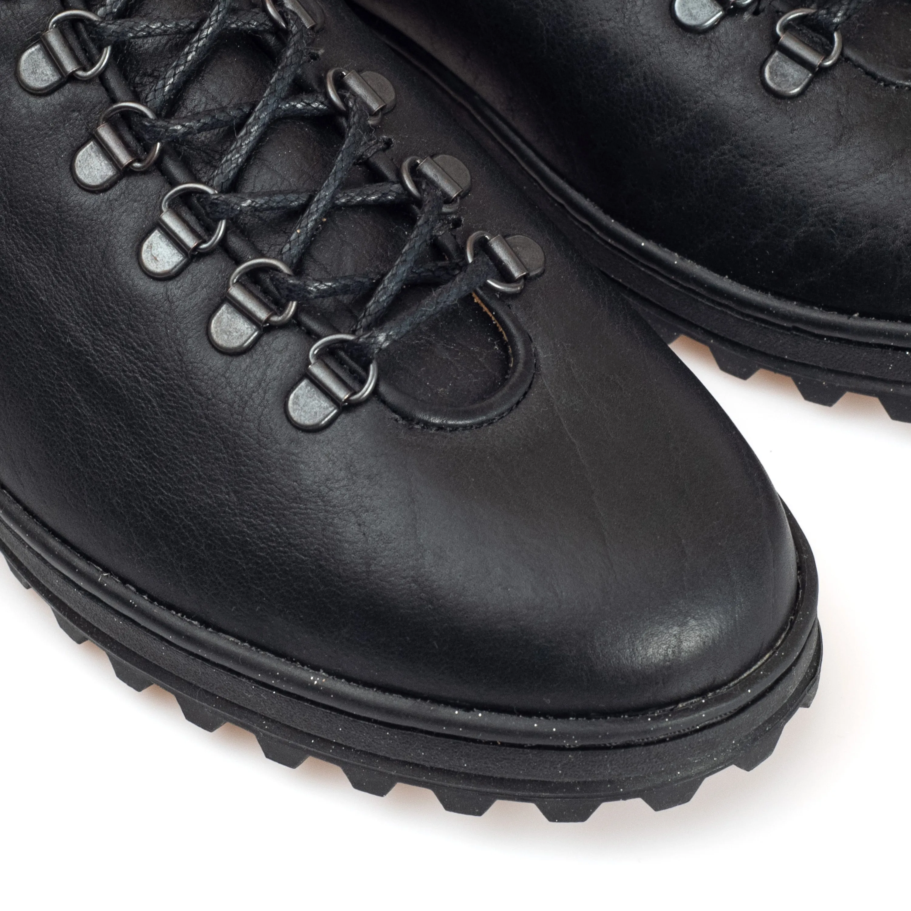 Everdon 'Rambler' Wholecut Mid - Black Horween Buffalo sold by Crown Northampton product image thumbnail 3