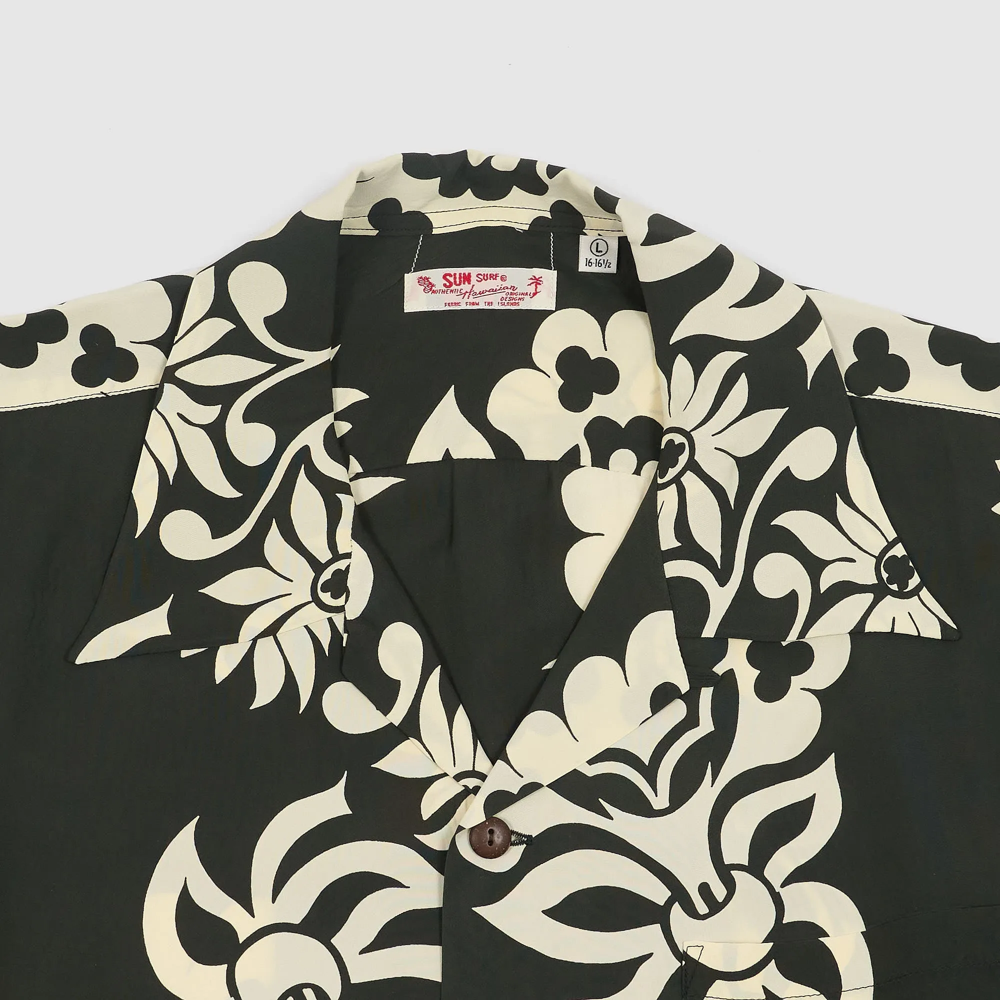 Sun Surf Rayon Sun Flower Hawaiian Shirt sold by DeeCee style product image thumbnail 3