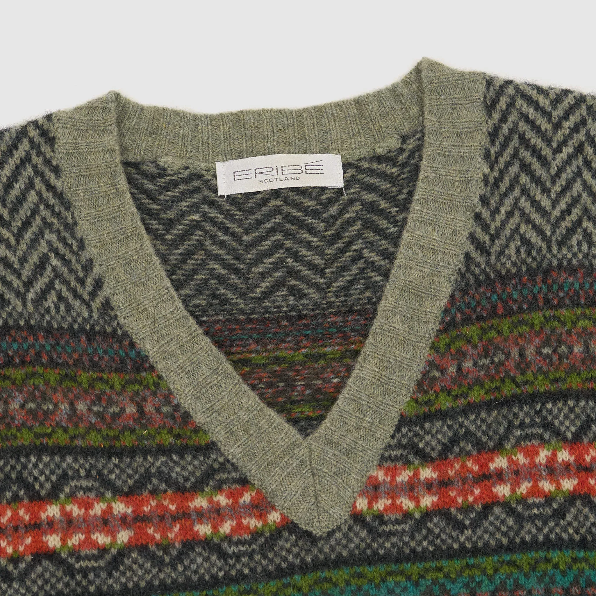 Eribé Knitwear Wool Fair-Isle Vest Sleeveless Pullover sold by DeeCee style product image thumbnail 3