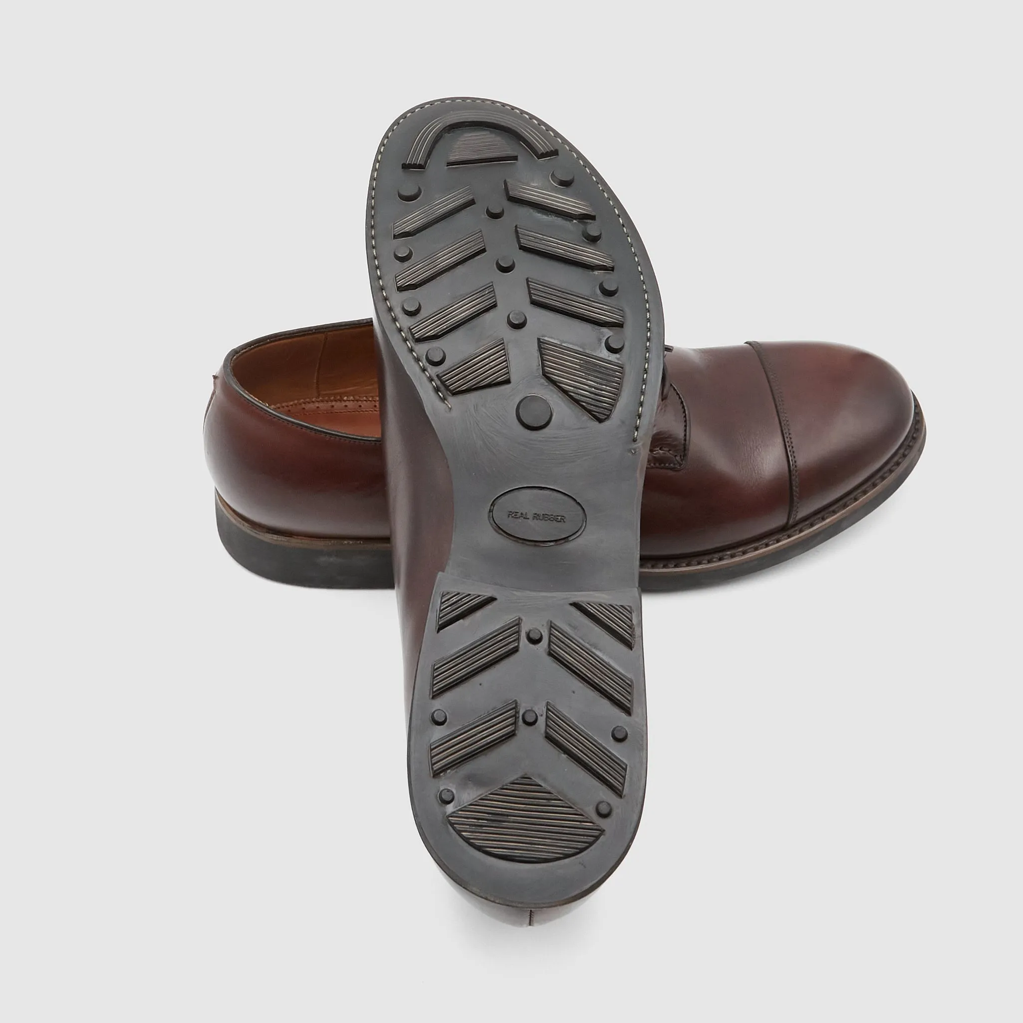 Silvano Sassetti Classic Oxford Shoe with Commando Sole sold by DeeCee style product image thumbnail 5