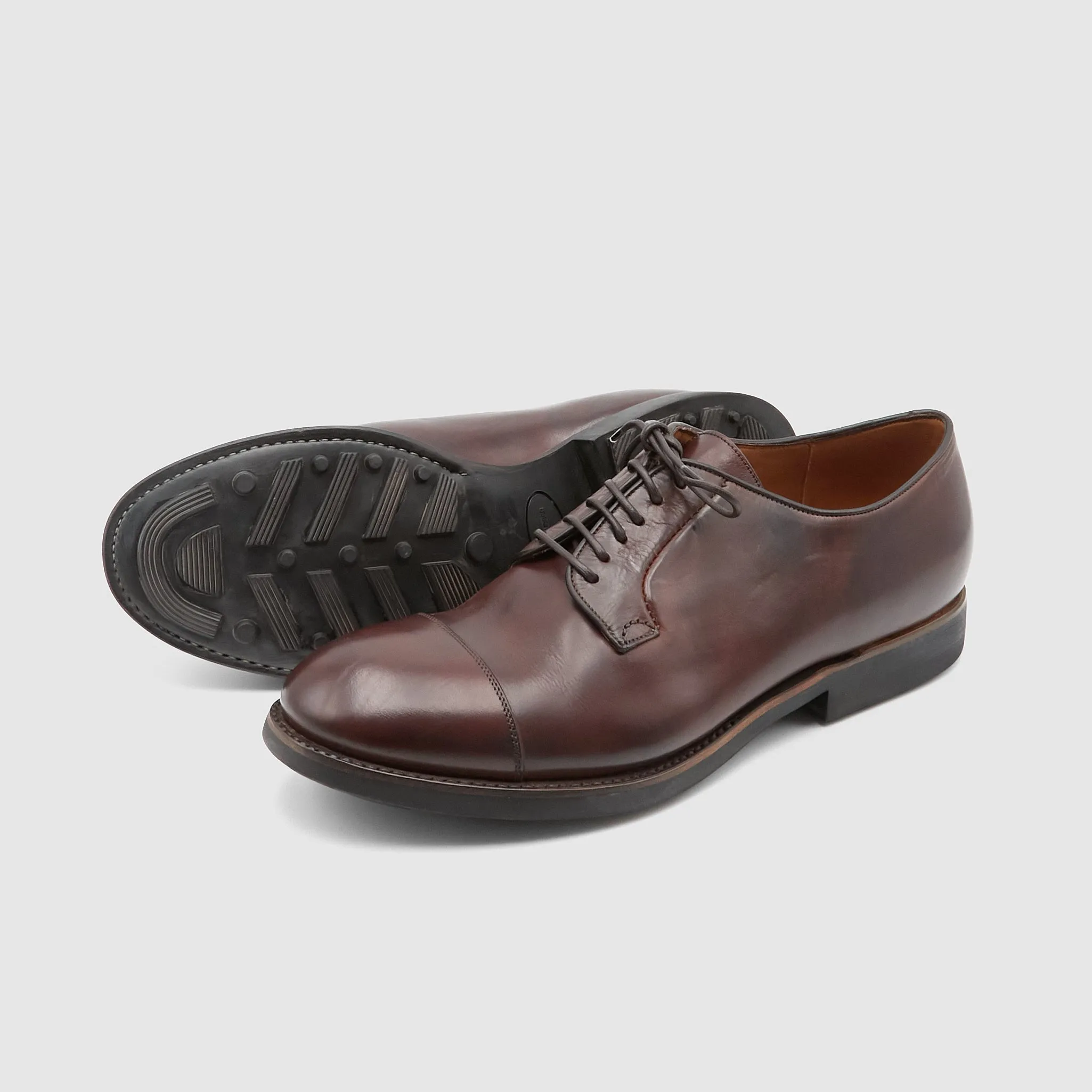Silvano Sassetti Classic Oxford Shoe with Commando Sole sold by DeeCee style product image thumbnail 2