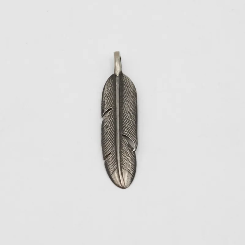 Vintage Jewelry Small Feather Pendant sold by DeeCee style