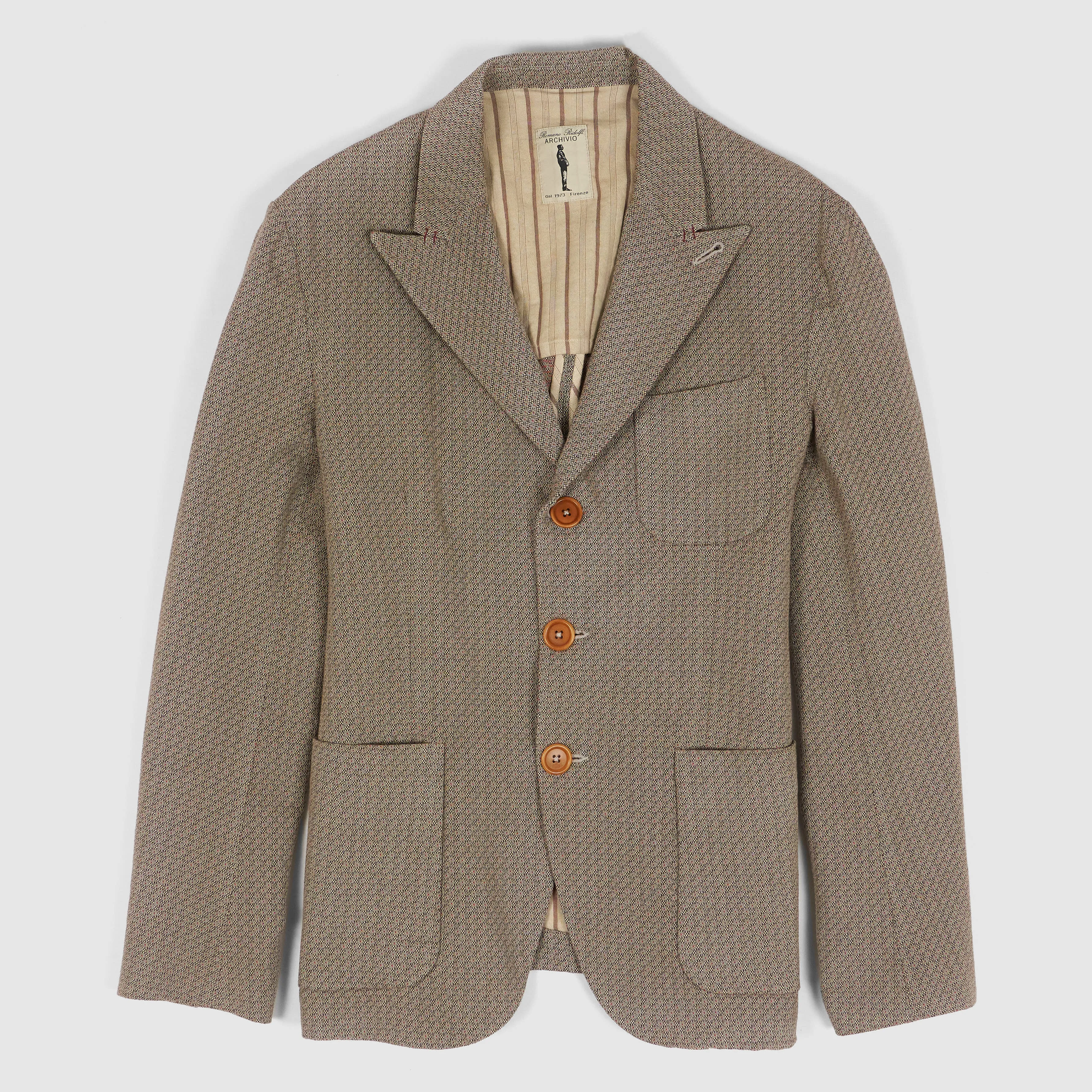 Archivio Cotton Lightweight Three Button Peak Lapel Blazer sold by DeeCee style product image thumbnail 2