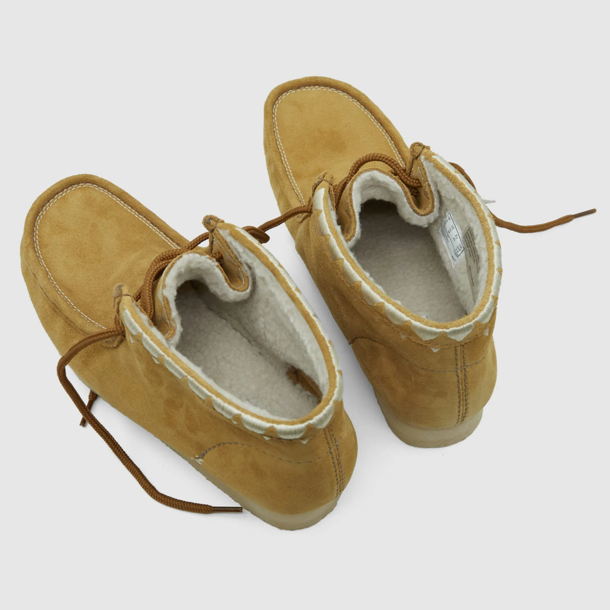 Clarks Originals Warmlined Oakmoss Wallabee Boot sold by DeeCee style product image thumbnail 4