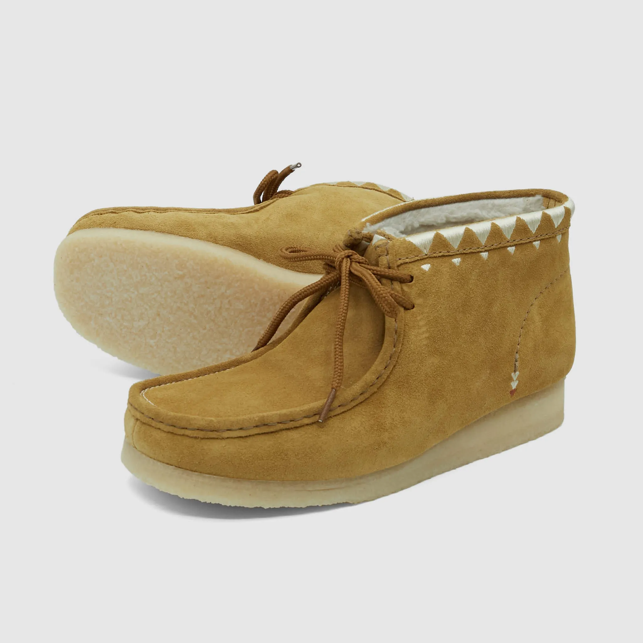 Clarks Originals Warmlined Oakmoss Wallabee Boot sold by DeeCee style product image thumbnail 2