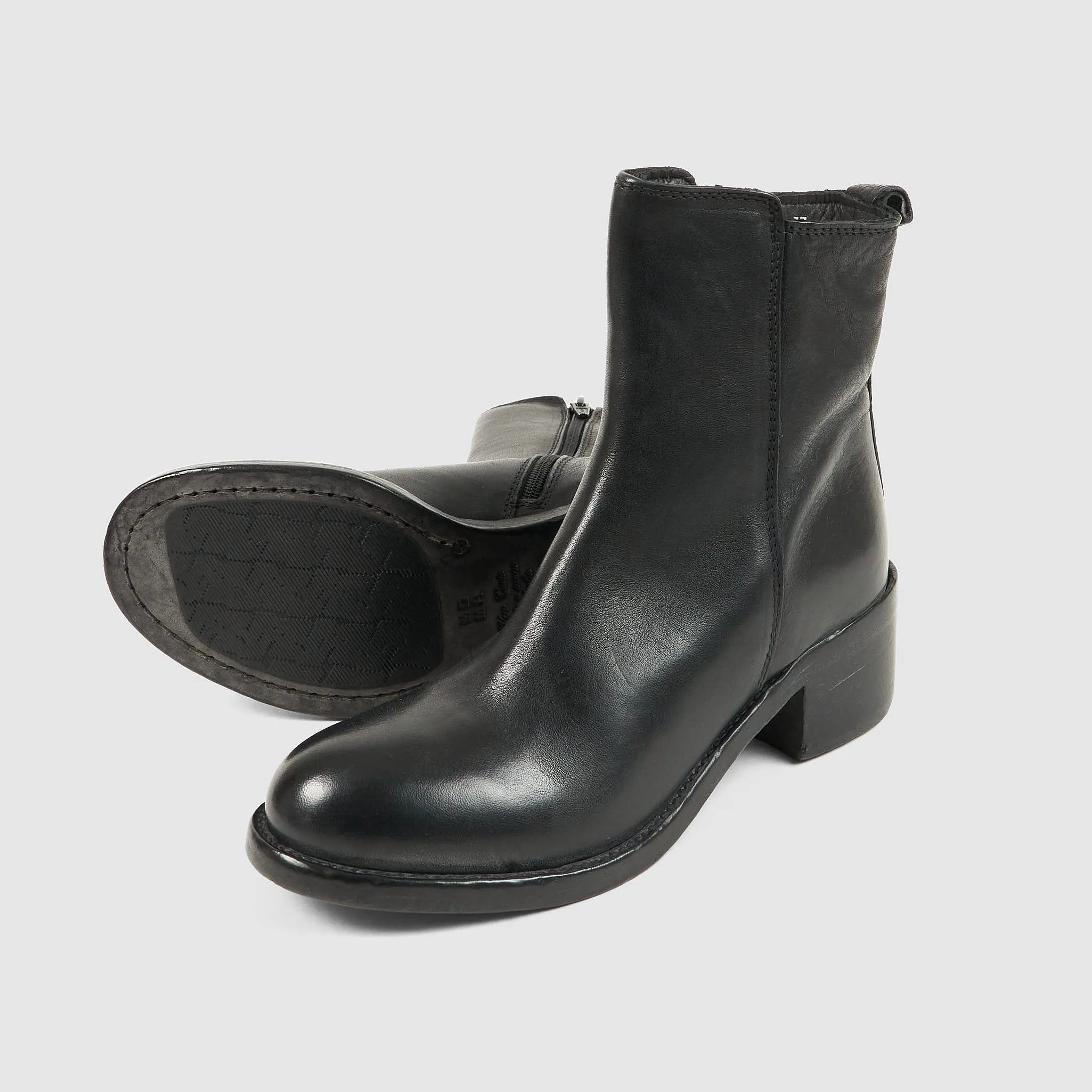 Moma Ladies Tronchetto Chelsea Ankle Boots sold by DeeCee style product image thumbnail 2