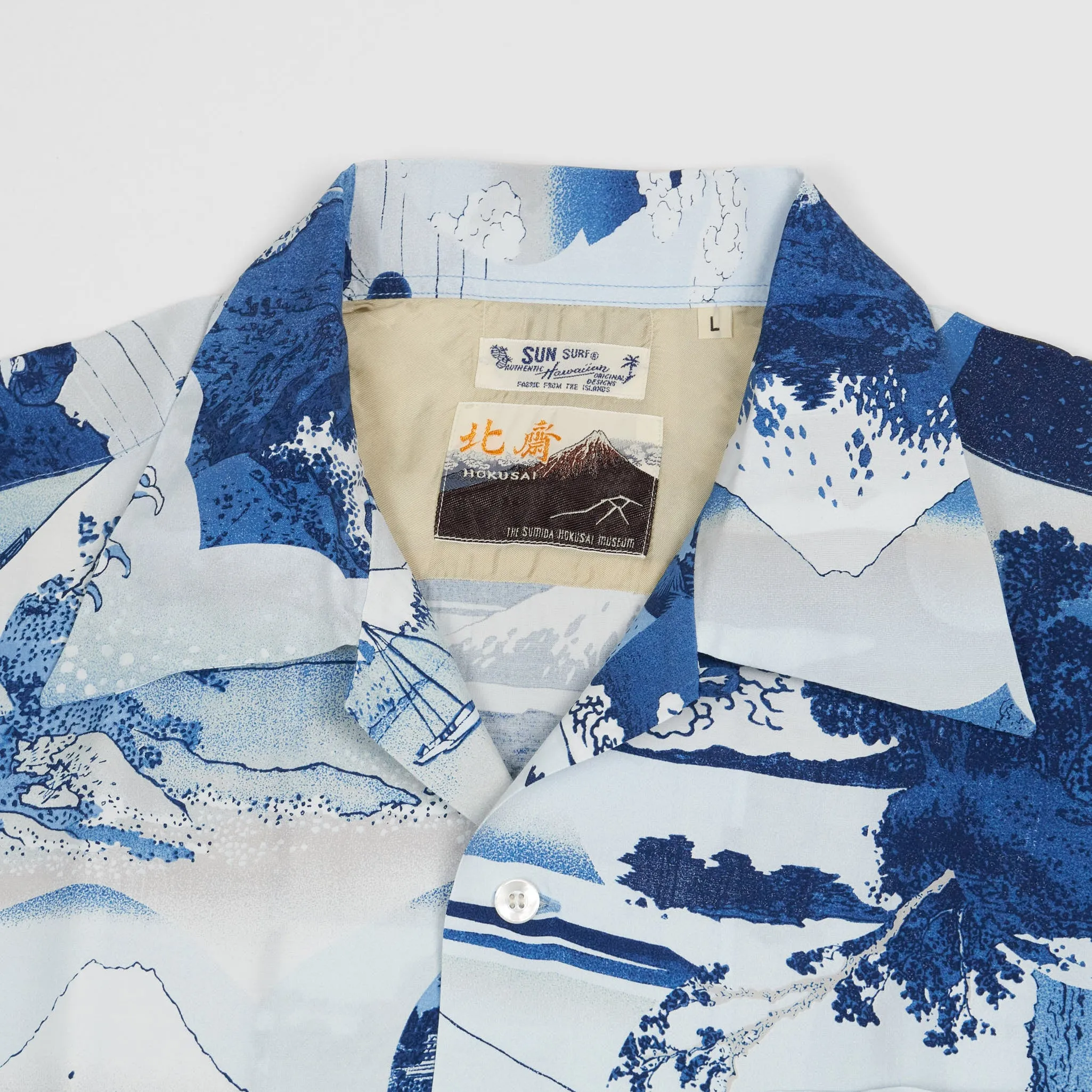 Sun Surf Limited Edition Hokusai Kajikazawa in Kai Province Hawaiian Shirt sold by DeeCee style product image thumbnail 4