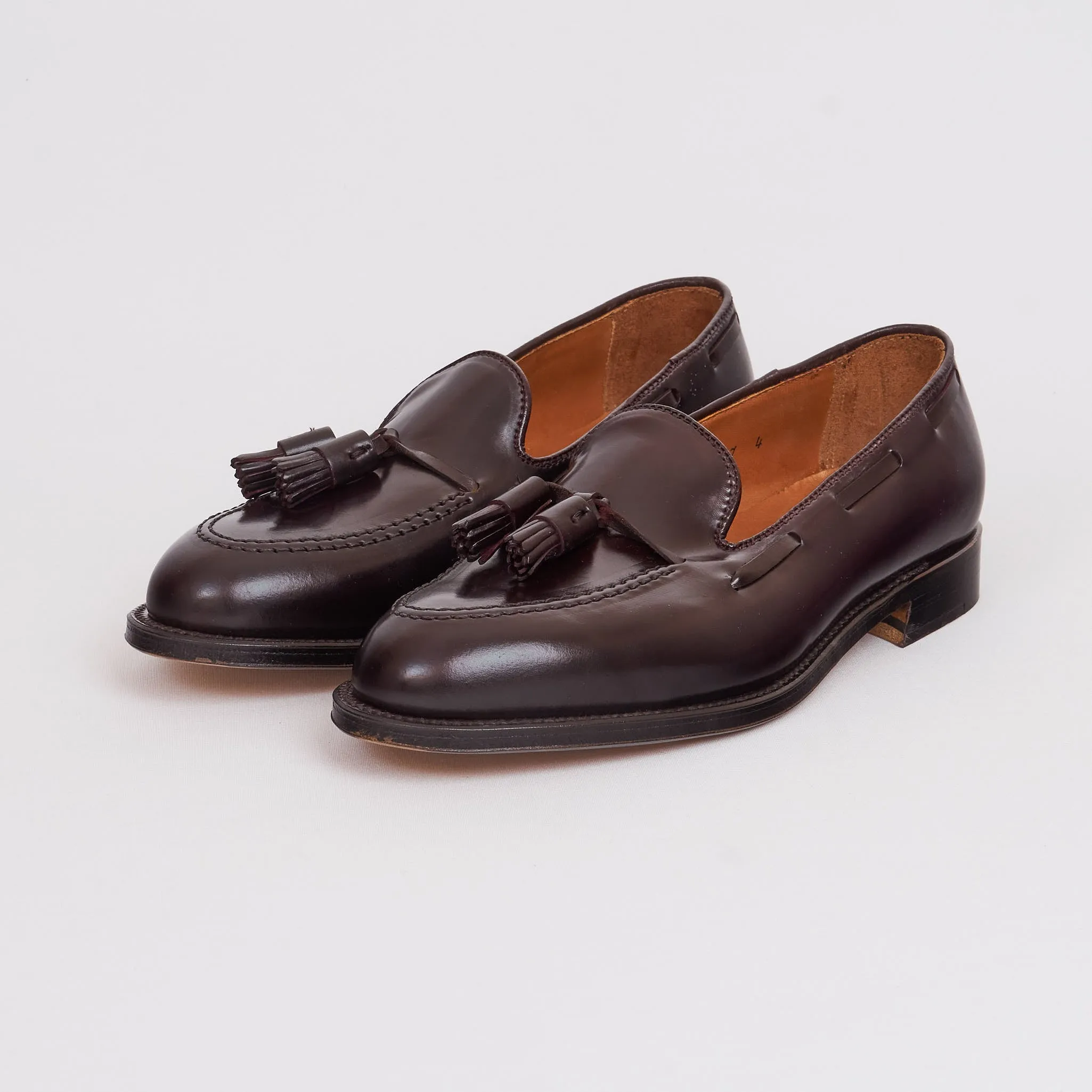 Alden Tassel Loafer Shell Cordovan 563/664 sold by DeeCee style product image thumbnail 3
