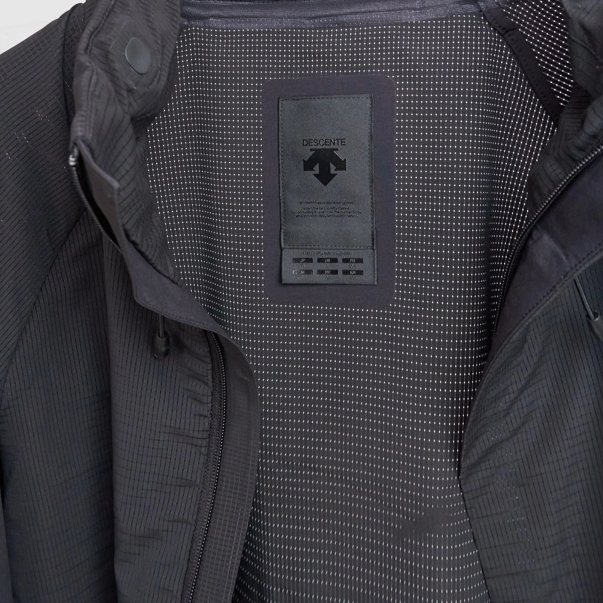 Descente Allterrain Stack Hooded Coat sold by DeeCee style product image thumbnail 3