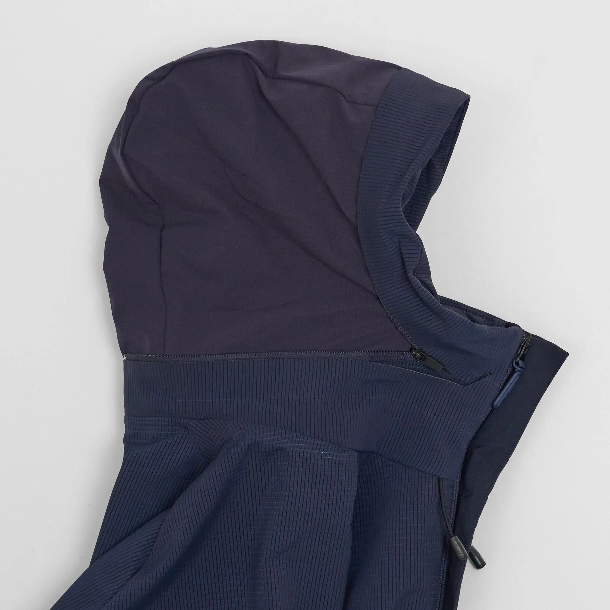 Descente Allterrain Stack Hooded Coat sold by DeeCee style product image thumbnail 2