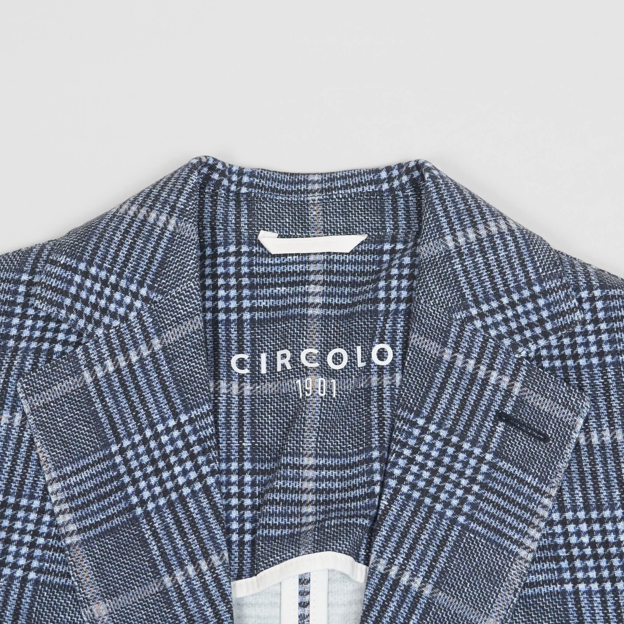 Circolo 1901 Easy To Wear Men's Plaid Blue Blazer sold by DeeCee style product image thumbnail 4