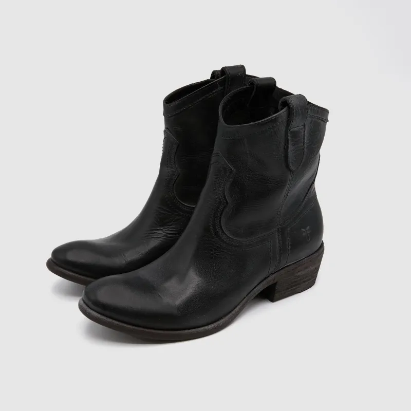 FRYE Shortie Carson Boots sold by DeeCee style