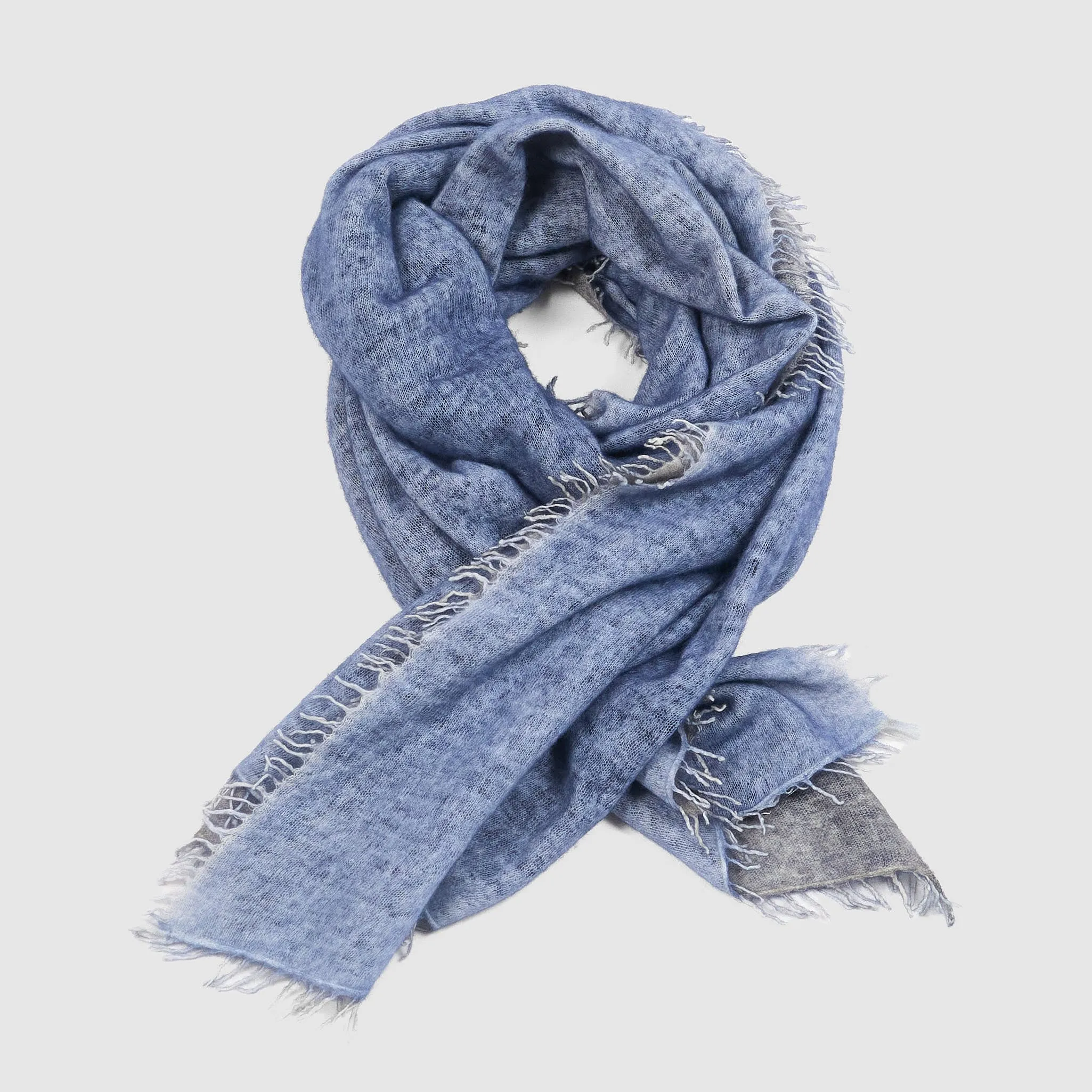 Avant Toi Knitted Pure Cashmere Scarf sold by DeeCee style product image thumbnail 5