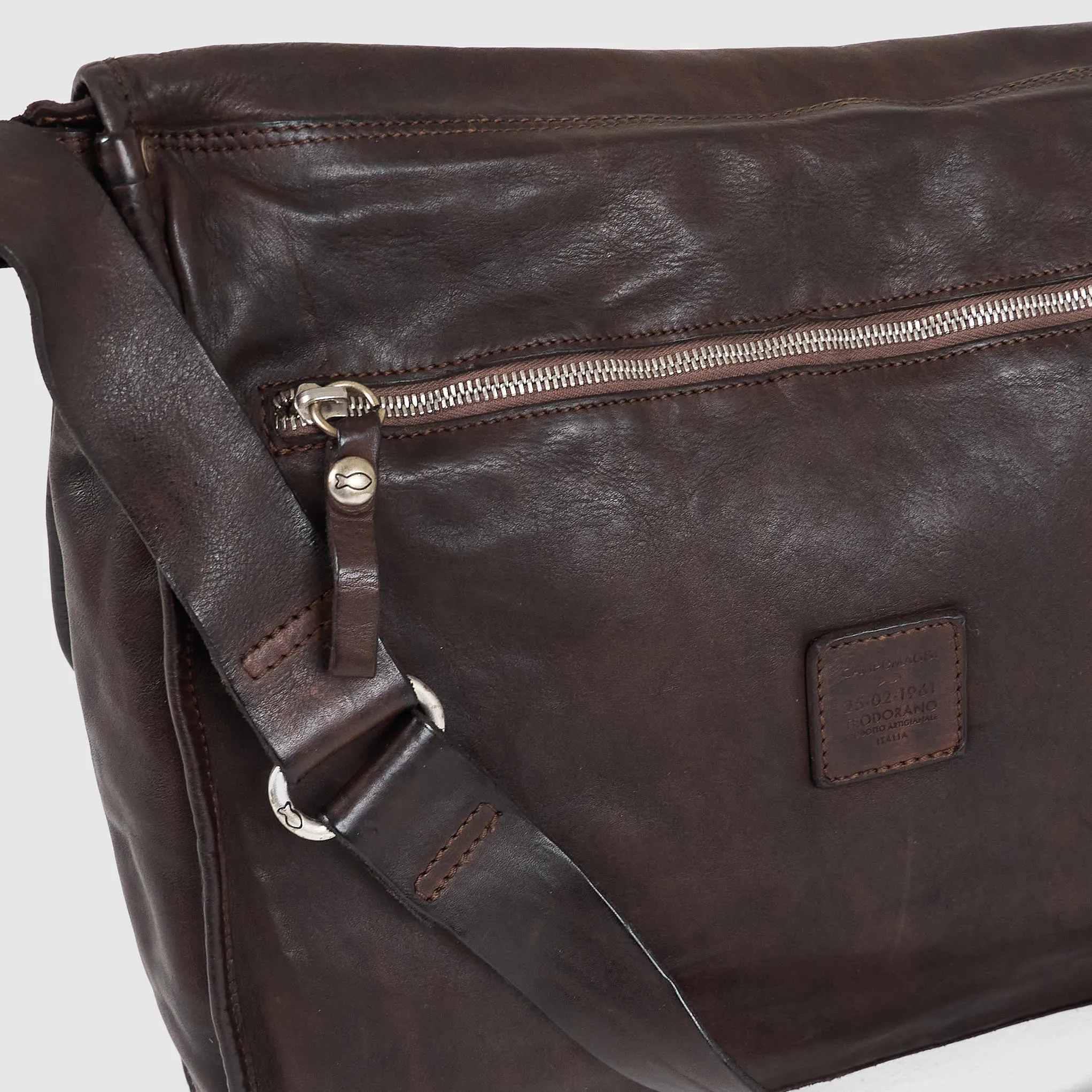 Campomaggi Crossbody Leather Shoulder Bag sold by DeeCee style product image thumbnail 2