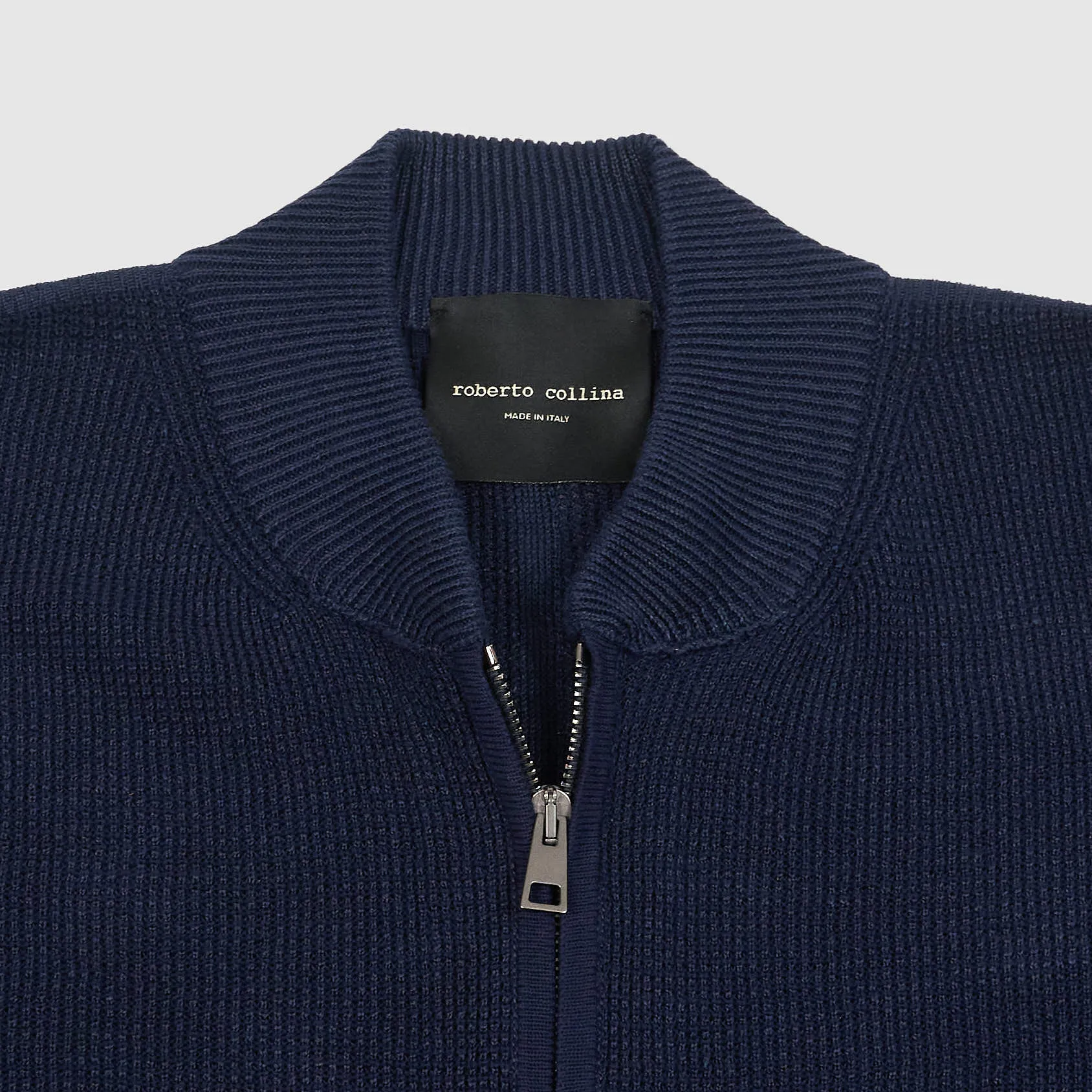 Roberto Collina Lightweight Cotton/ Linen Knit Zipped Pique Cardigan sold by DeeCee style product image thumbnail 4